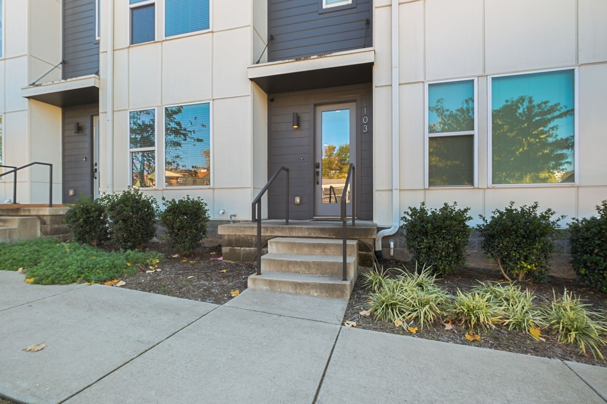 1103 Harmony Way 49