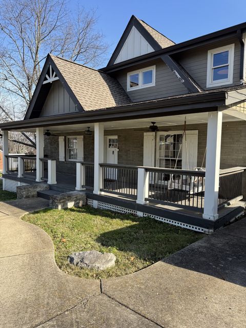 1711 Sherwood Ln Nashville TN 37216