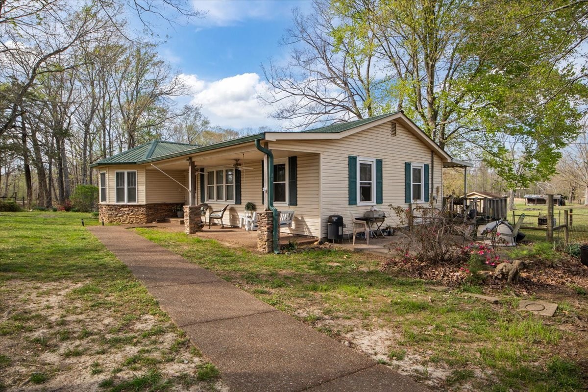 2038 Jack Saunders Rd