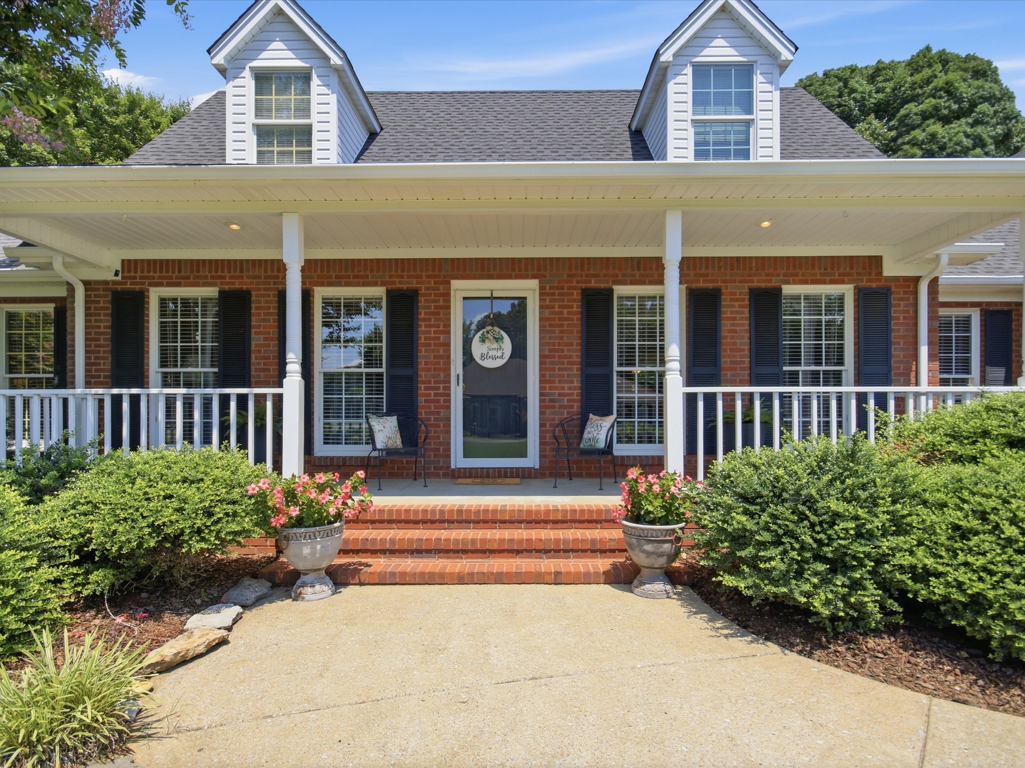 4 Derby Dr