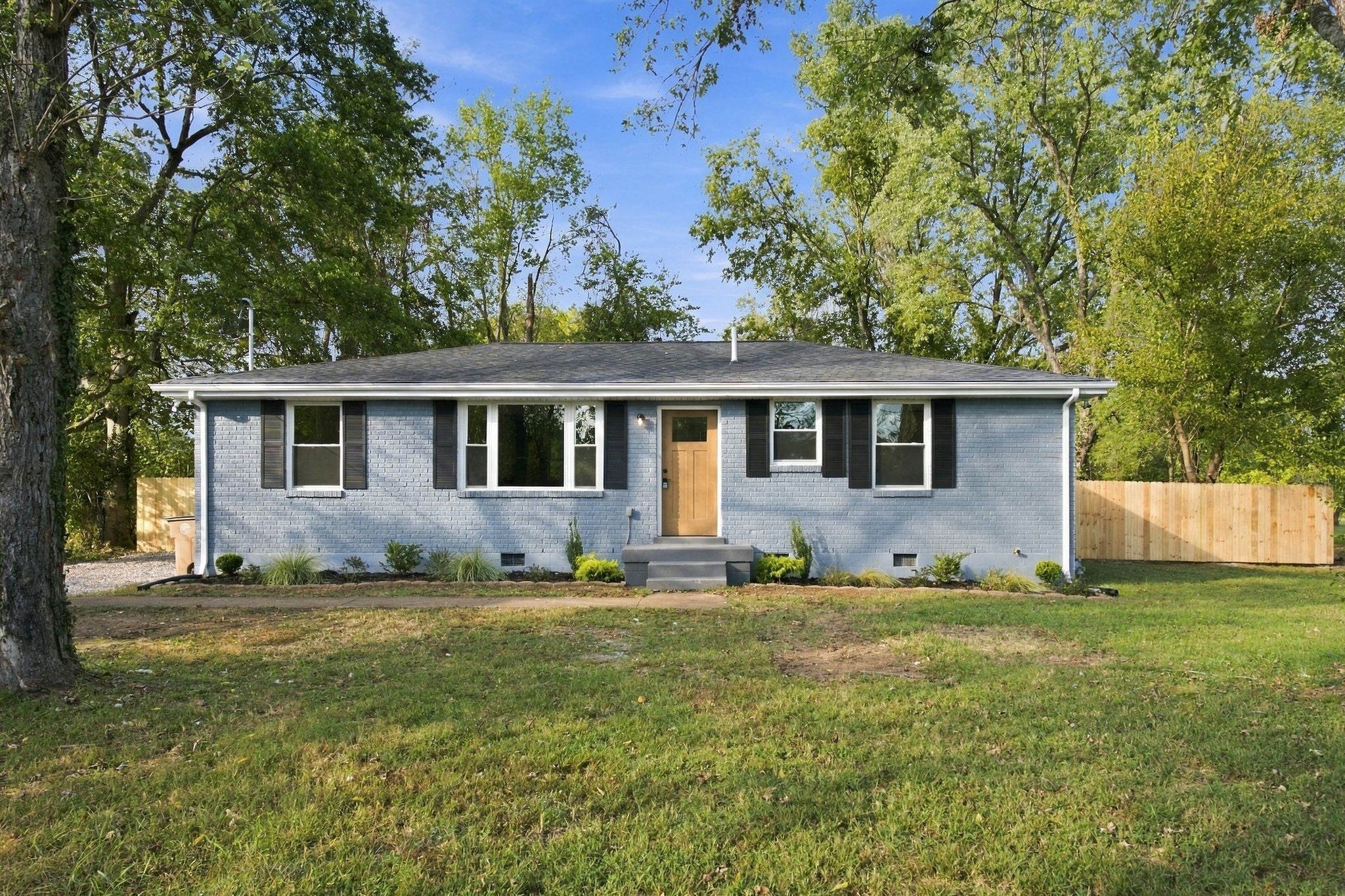 3912 Mallard Dr