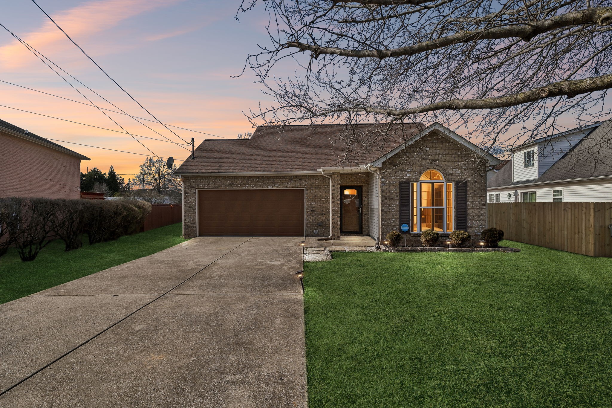 4904 Hickory Woods E