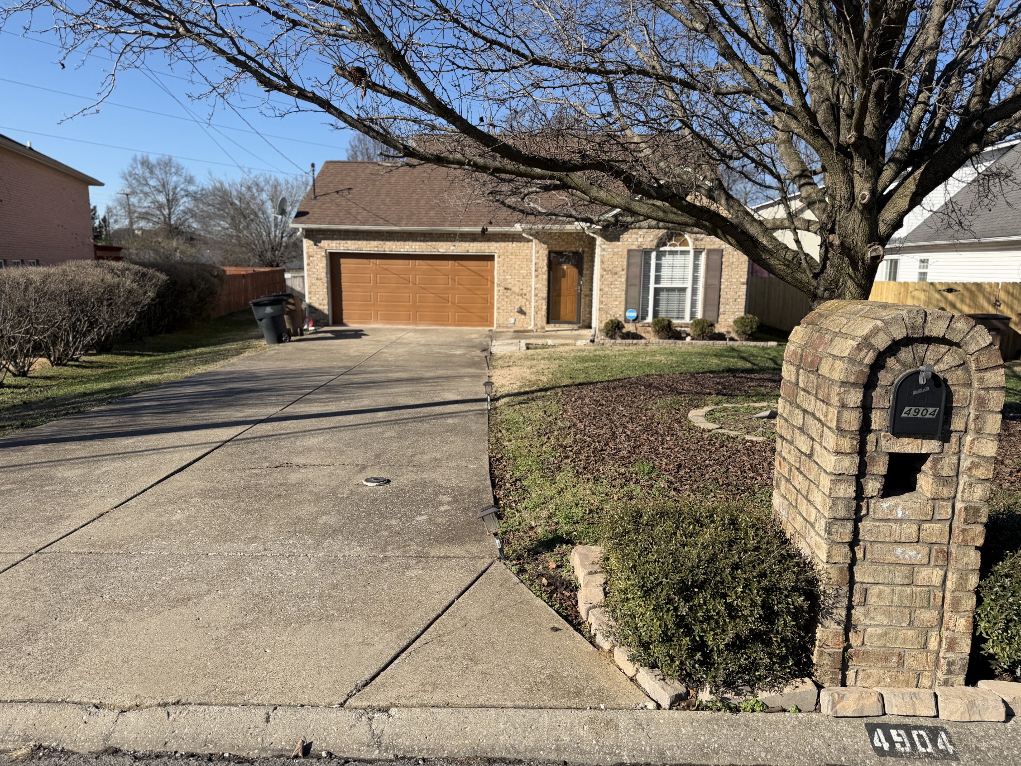 4904 Hickory Woods E