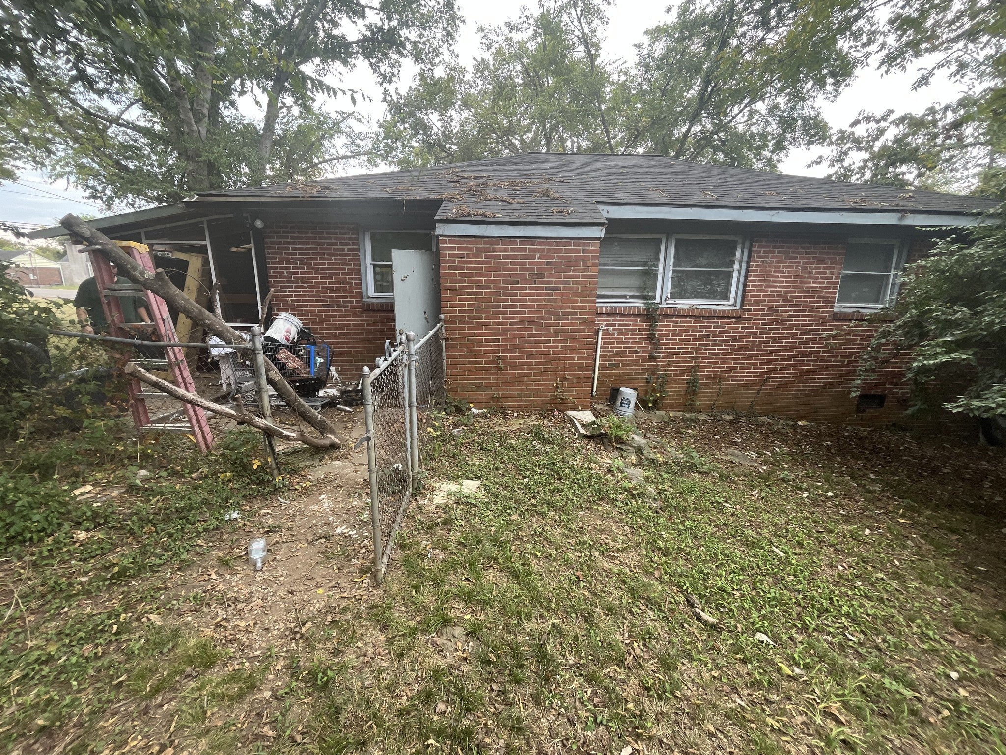701 Yowell Ave