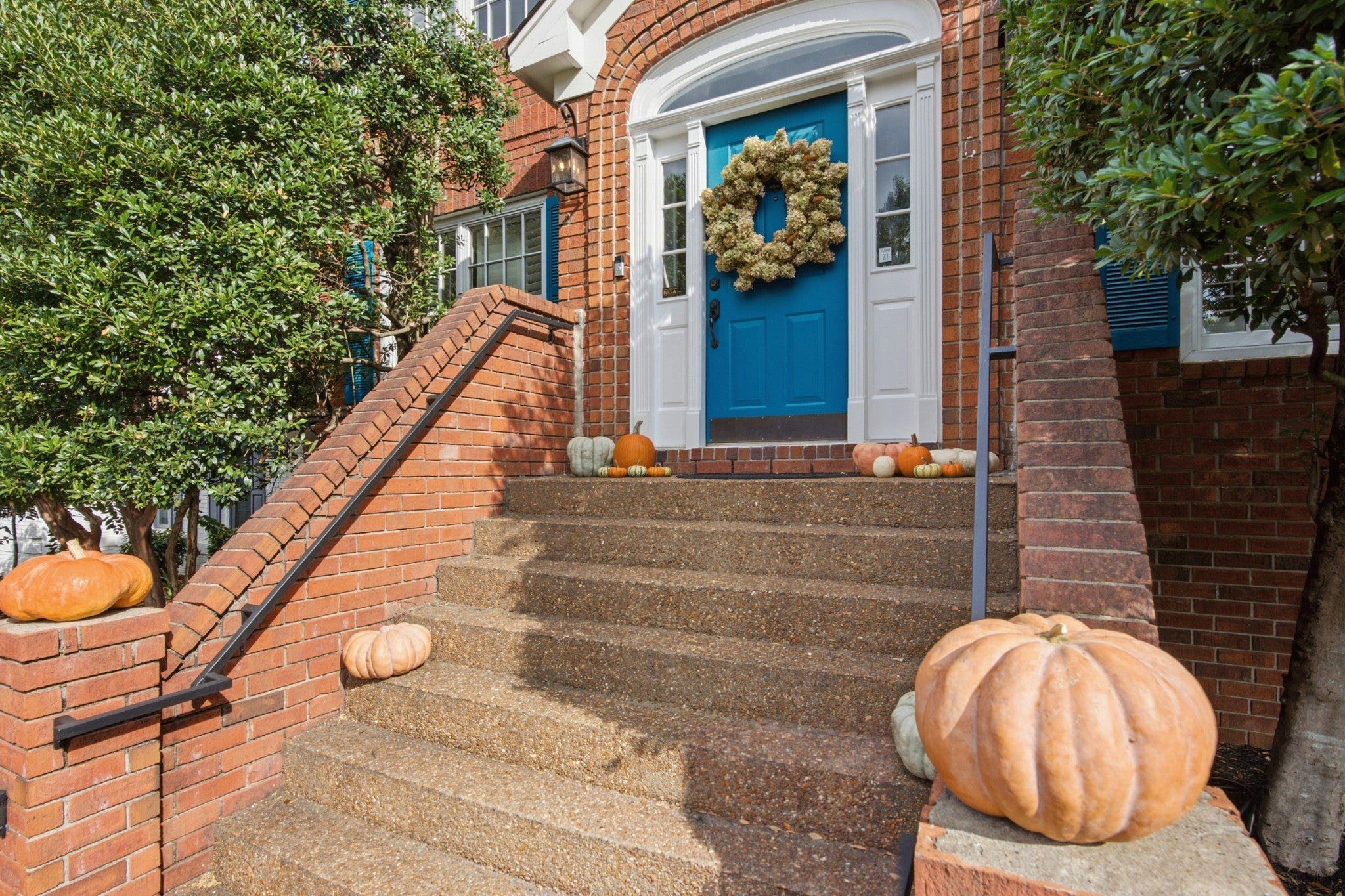 72 Ravenwood Hills Cir