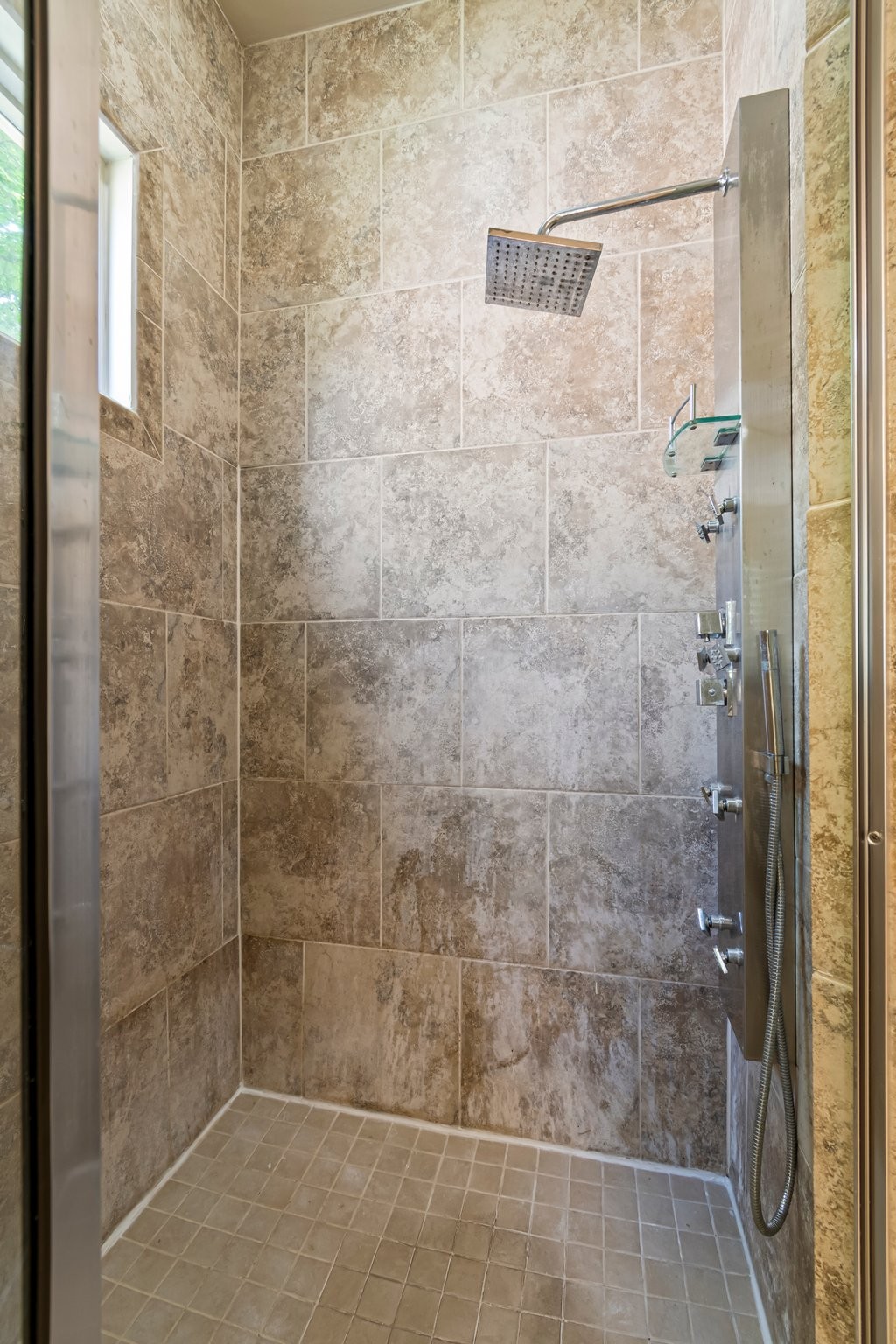 Brentwood, Tennessee 37027, United States, 5 Bedrooms Bedrooms, ,6 BathroomsBathrooms,Residential,Active,118348