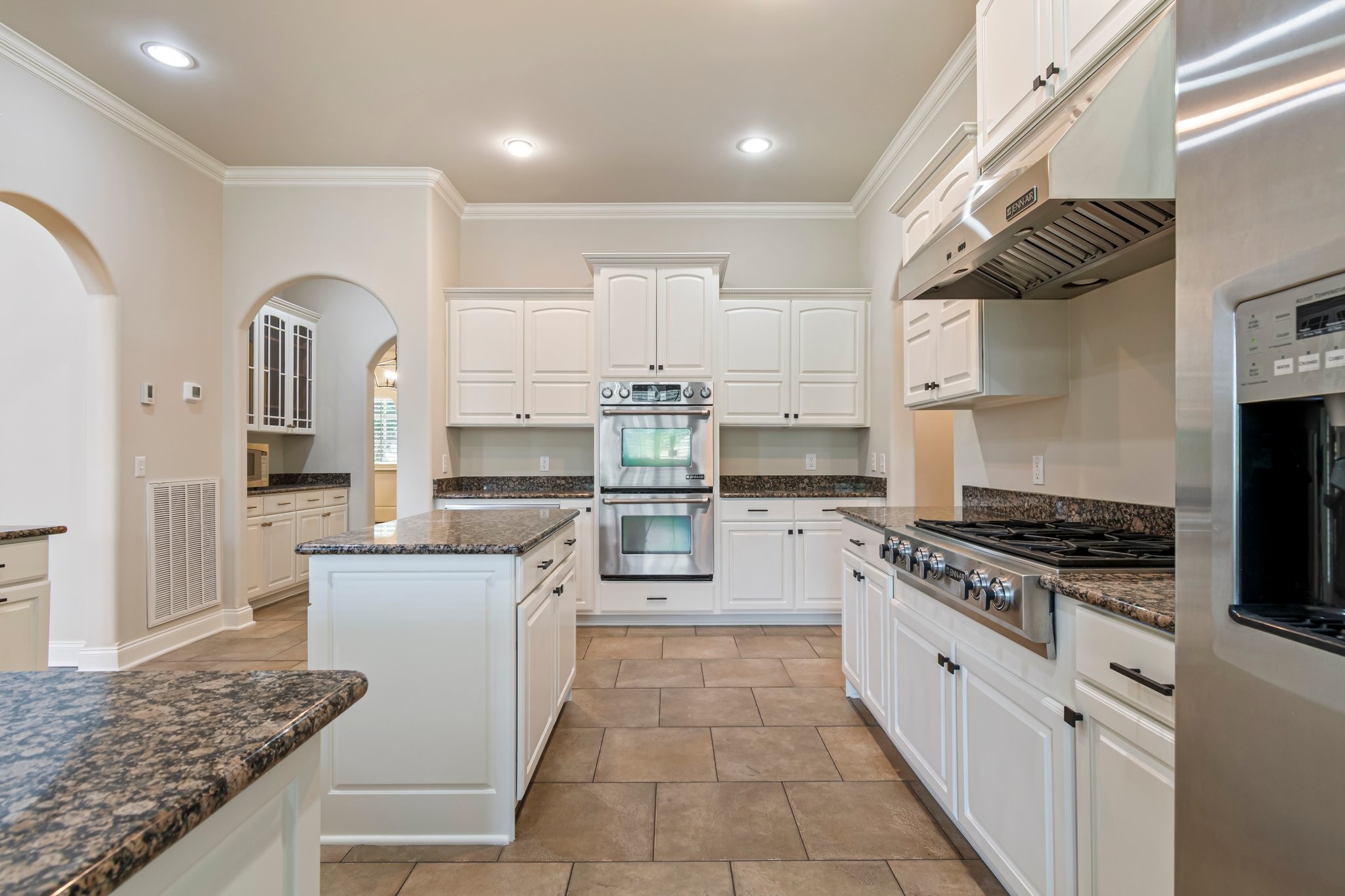 Brentwood, Tennessee 37027, United States, 5 Bedrooms Bedrooms, ,6 BathroomsBathrooms,Residential,Active,118348