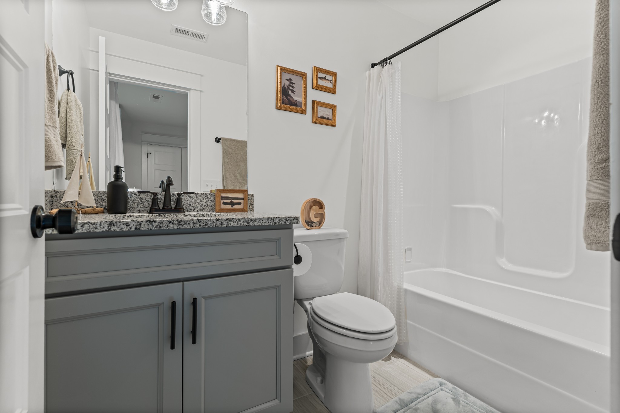 Old Hickory, Tennessee 37138, United States, 3 Bedrooms Bedrooms, ,3 BathroomsBathrooms,Residential,Active,234571