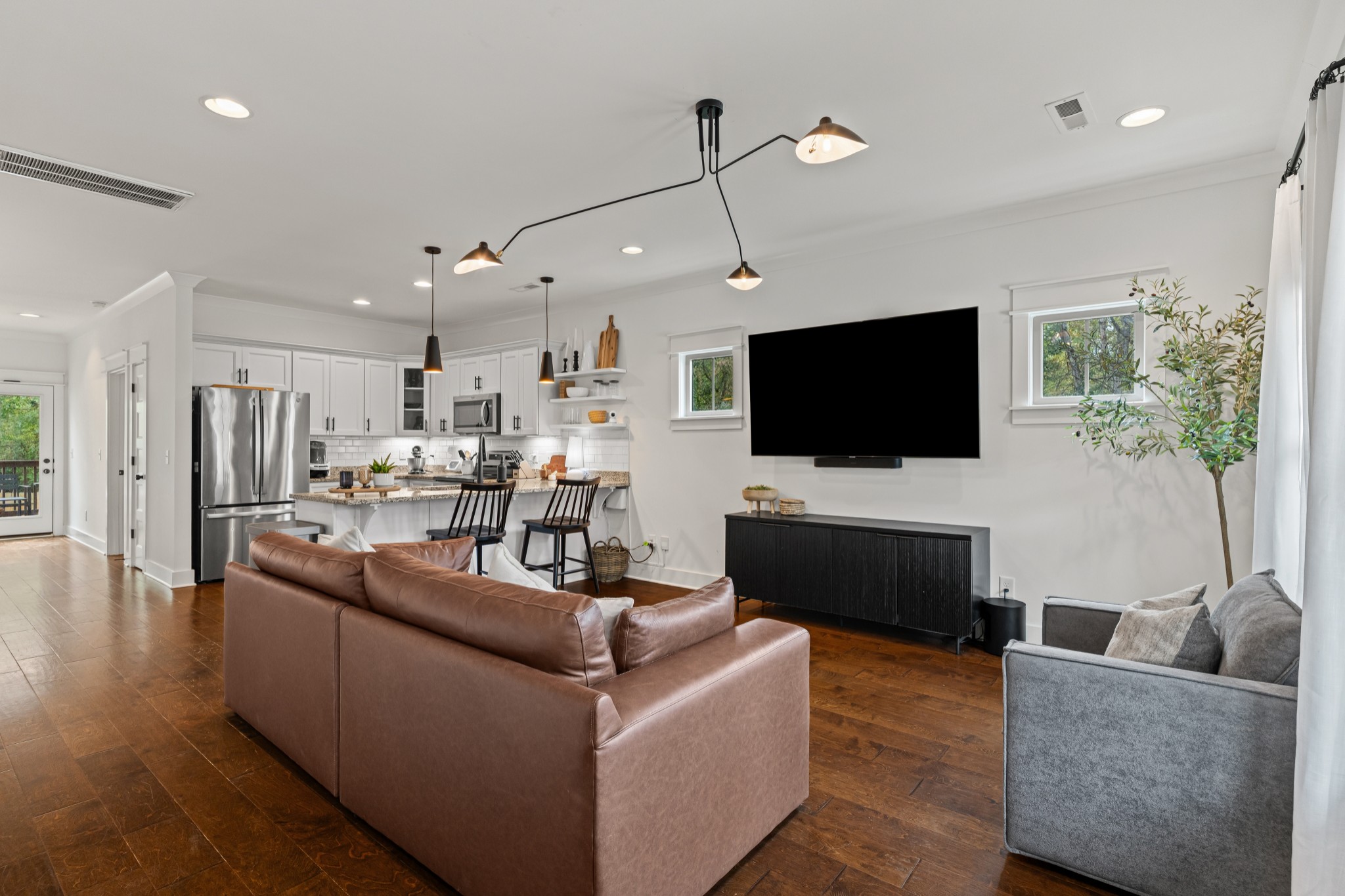 Old Hickory, Tennessee 37138, United States, 3 Bedrooms Bedrooms, ,3 BathroomsBathrooms,Residential,Active,234571