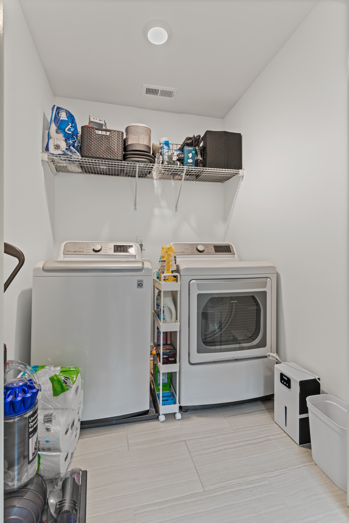 Old Hickory, Tennessee 37138, United States, 3 Bedrooms Bedrooms, ,3 BathroomsBathrooms,Residential,Active,234571