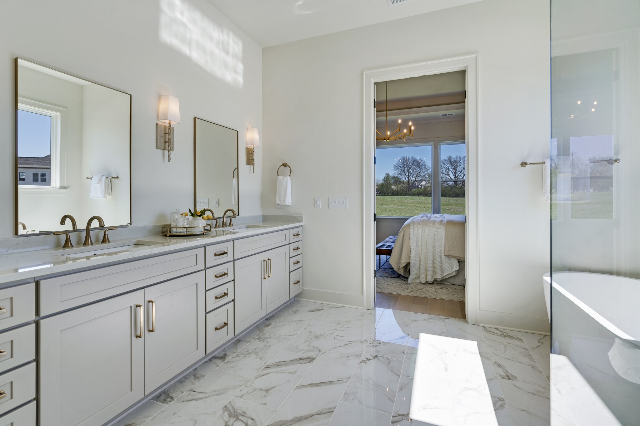 Franklin, Tennessee, 37211, United States, 5 Bedrooms Bedrooms, ,4 BathroomsBathrooms,Residential,Active,2032430