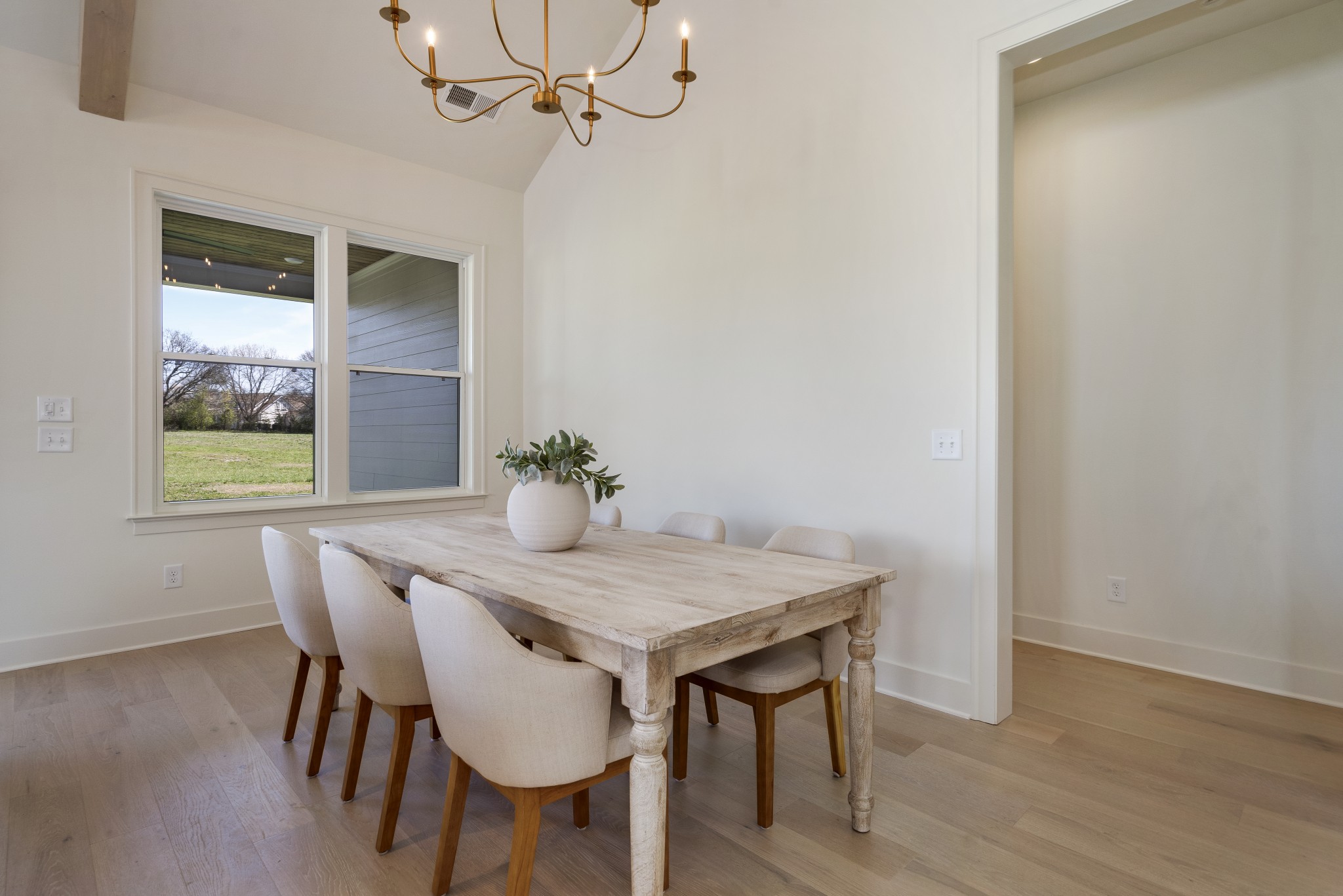Franklin, Tennessee, 37211, United States, 5 Bedrooms Bedrooms, ,4 BathroomsBathrooms,Residential,Active,2032430