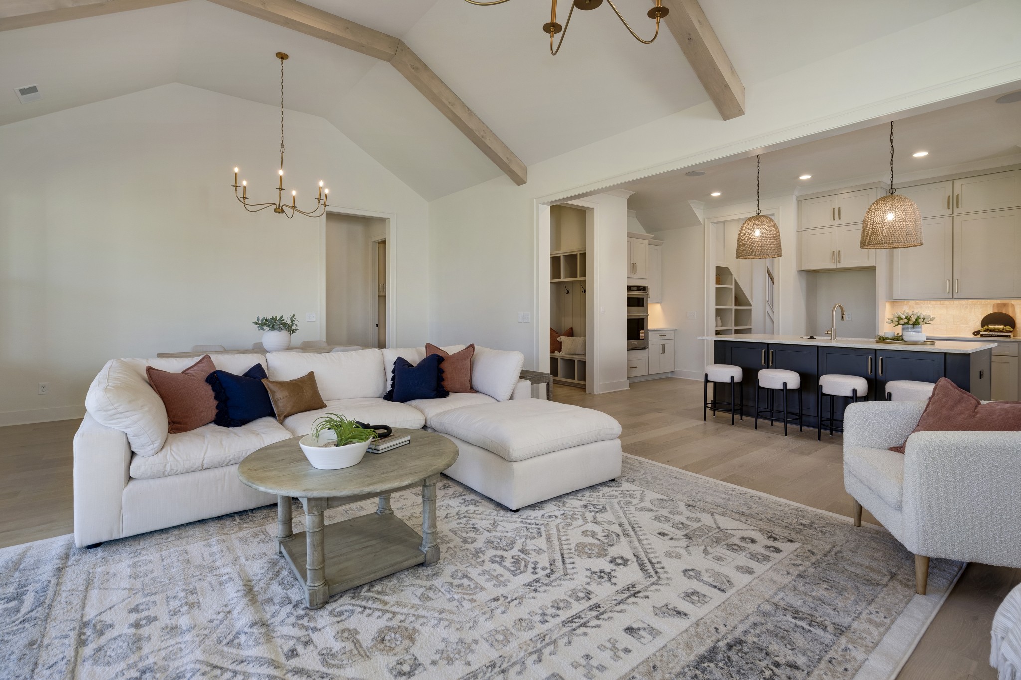 Franklin, Tennessee, 37211, United States, 5 Bedrooms Bedrooms, ,4 BathroomsBathrooms,Residential,Active,2032430