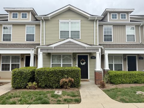 309 Sam Houston Cir Clarksville TN 37040