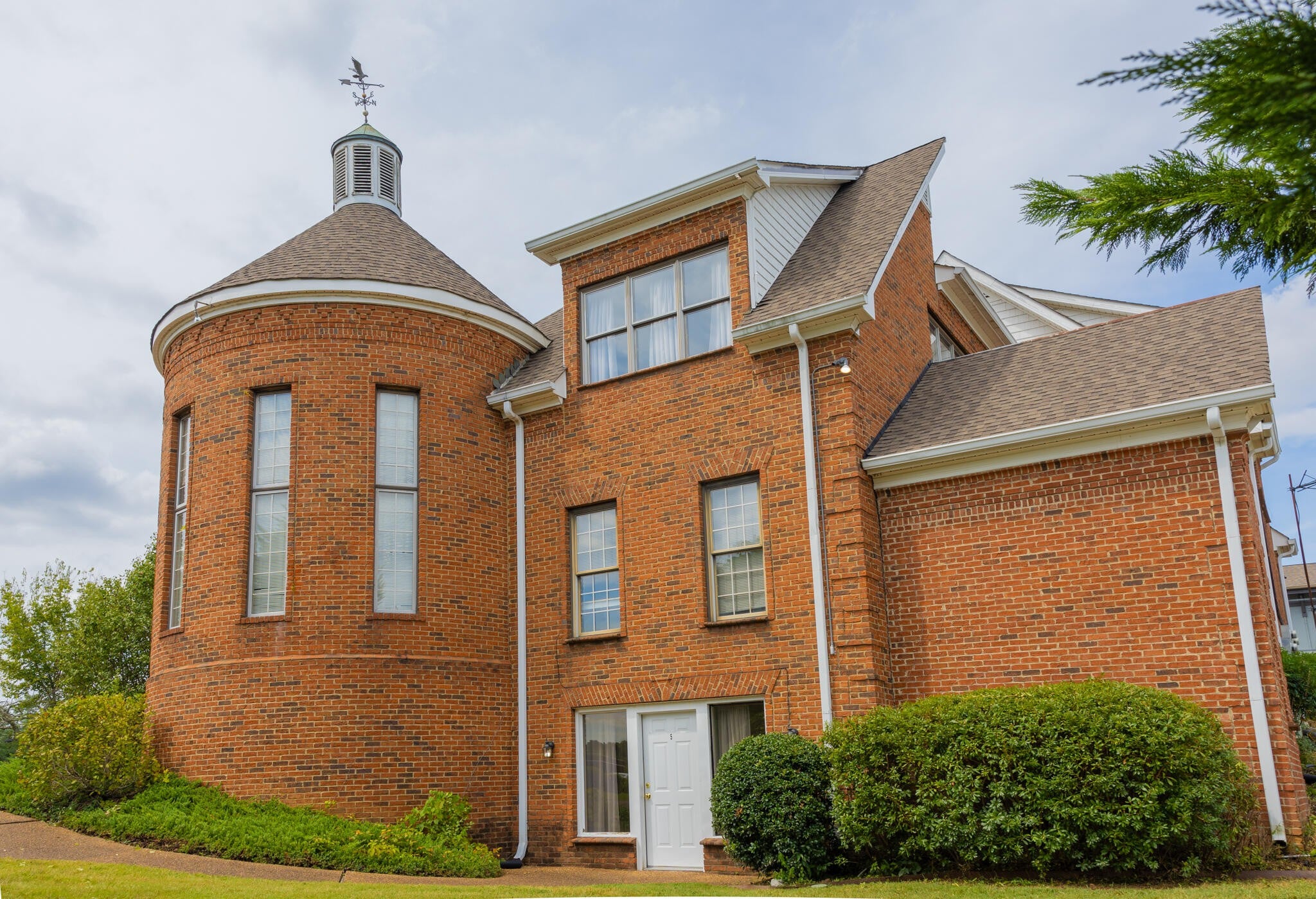 2500 Executive Park Drive NW