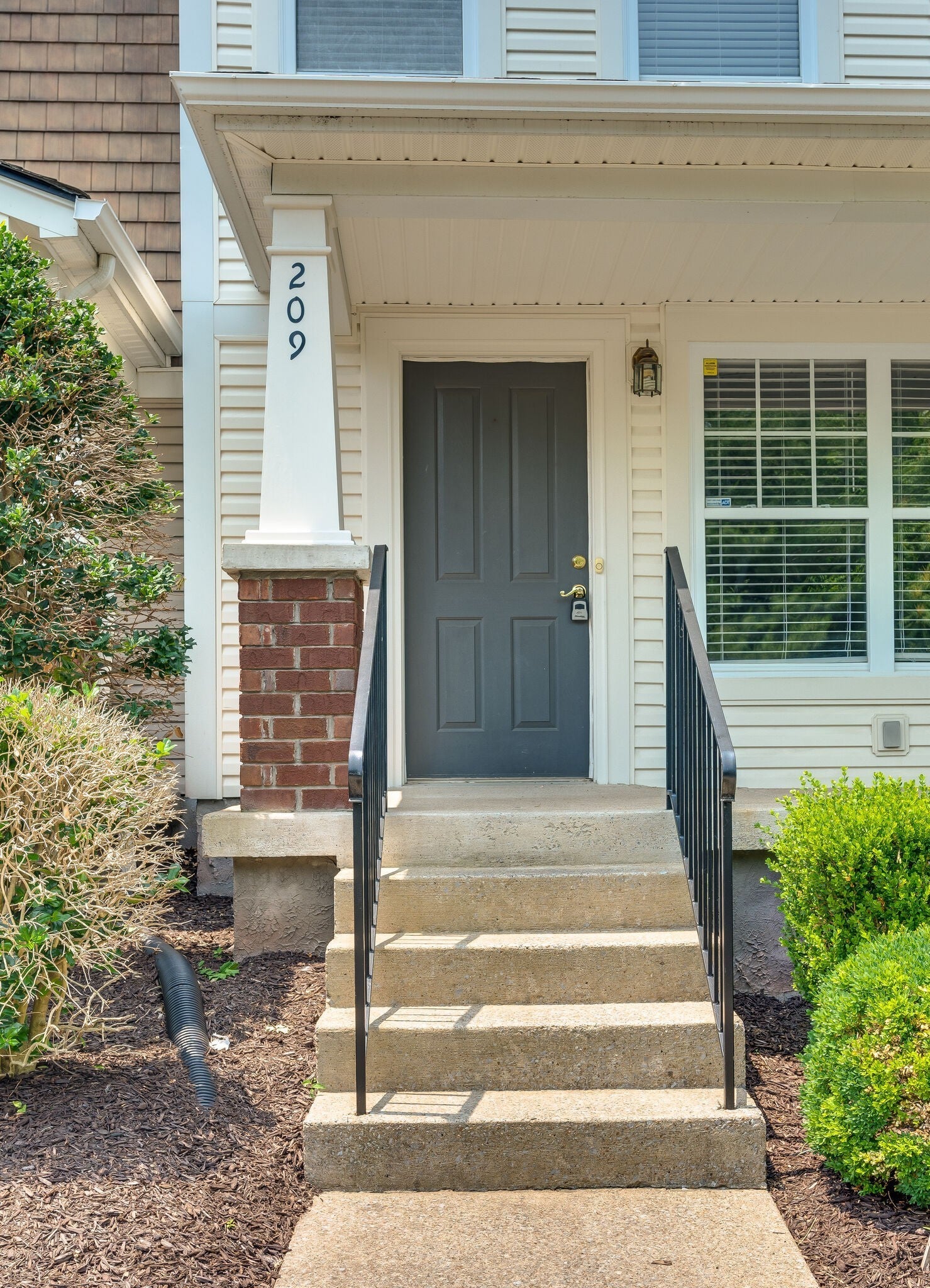 2-bed home for rent in Nashville, TN 37211, 209 Shadow Glen Dr 209 Shadow Glen Dr, Nashville TN 37211 2-bed home, photo 3 of 30