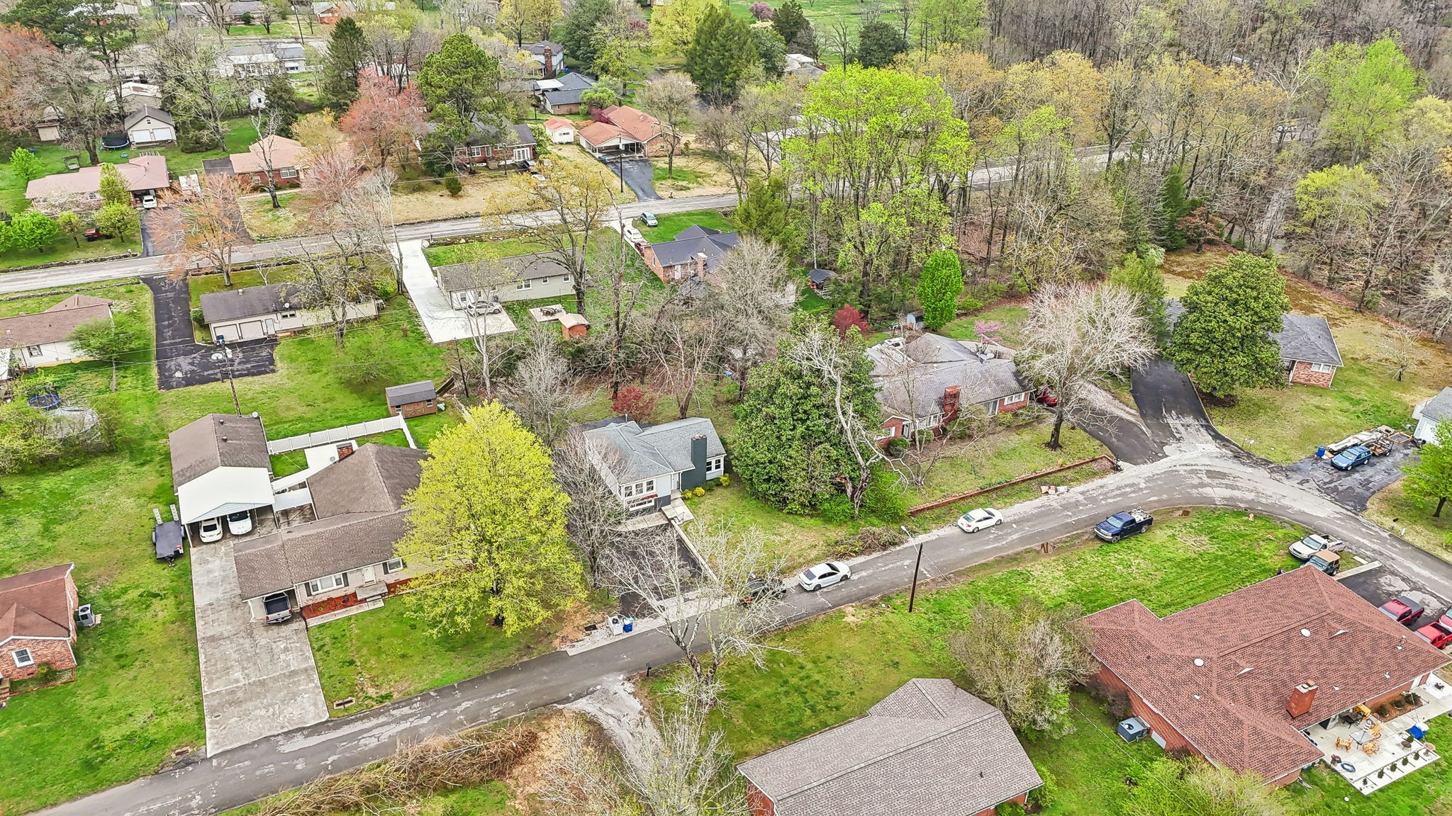 621 Iris Dr