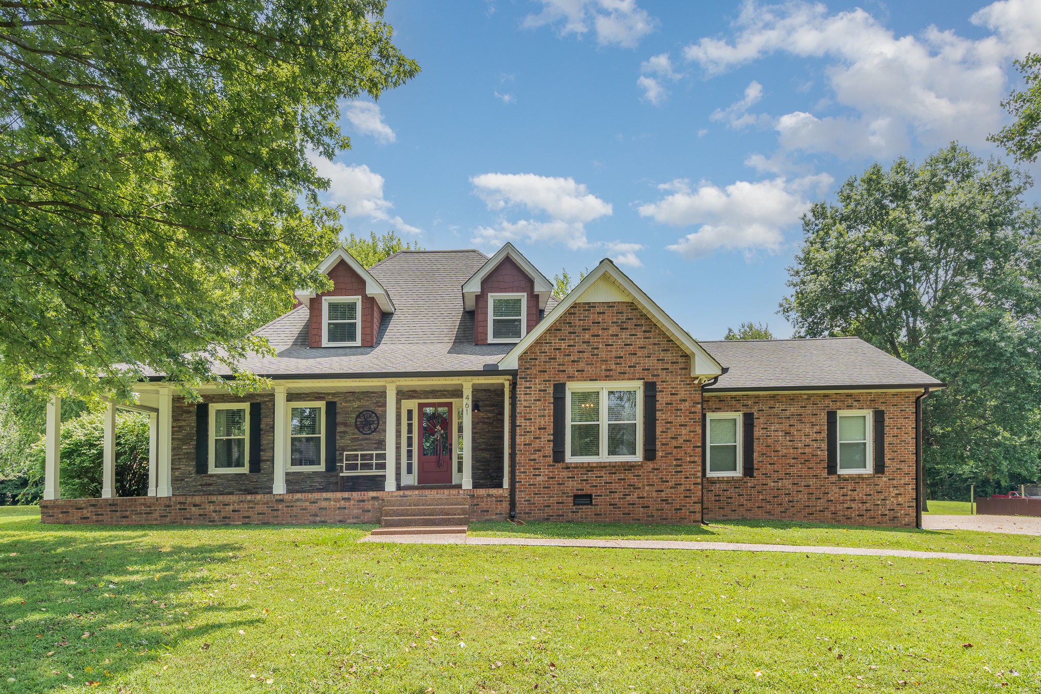 461 Tyler Ct
