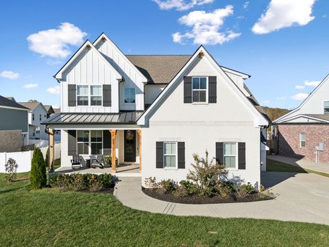 683 Nottingham Ave Hendersonville TN 37075