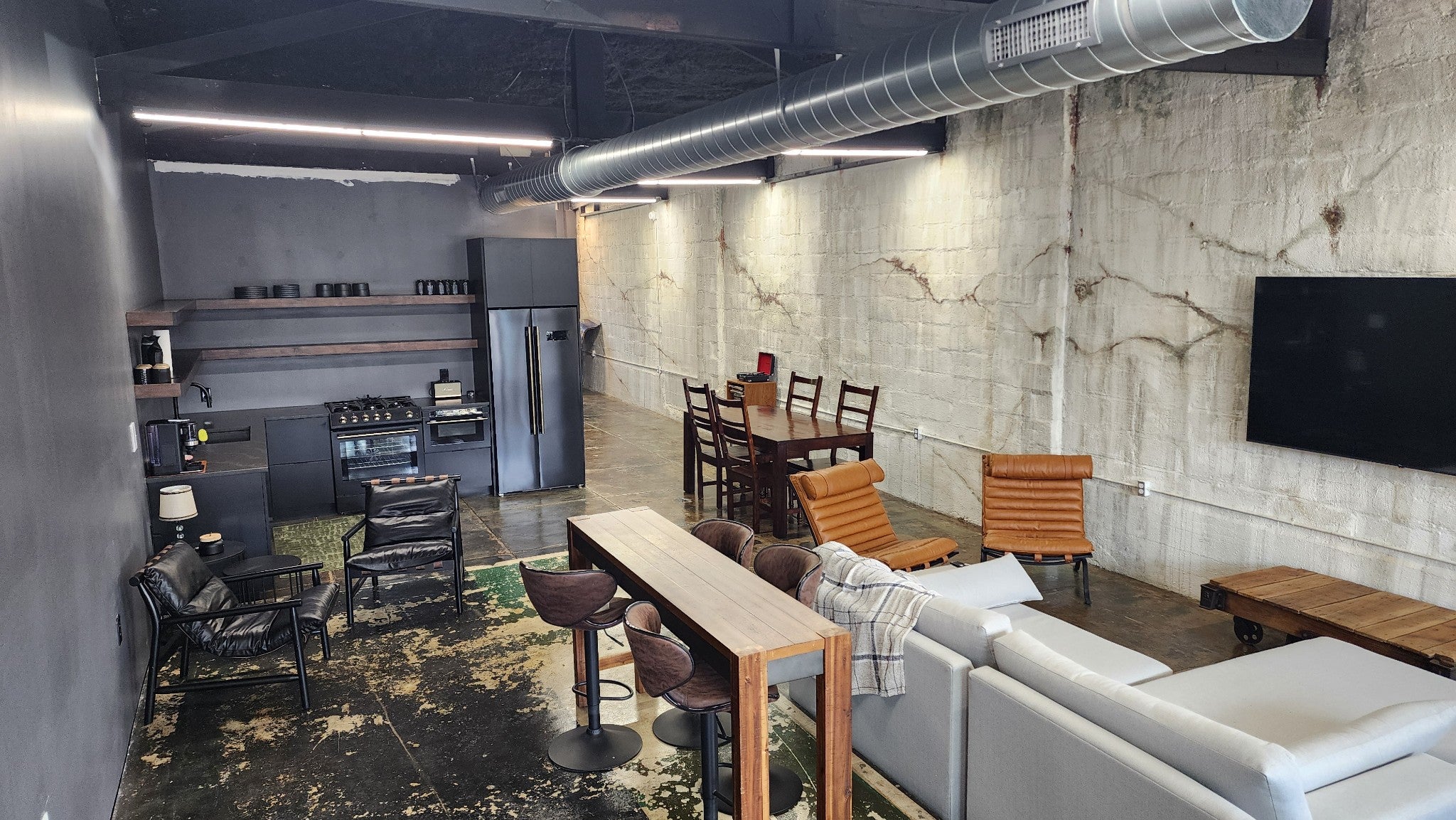 118 W Walnut St