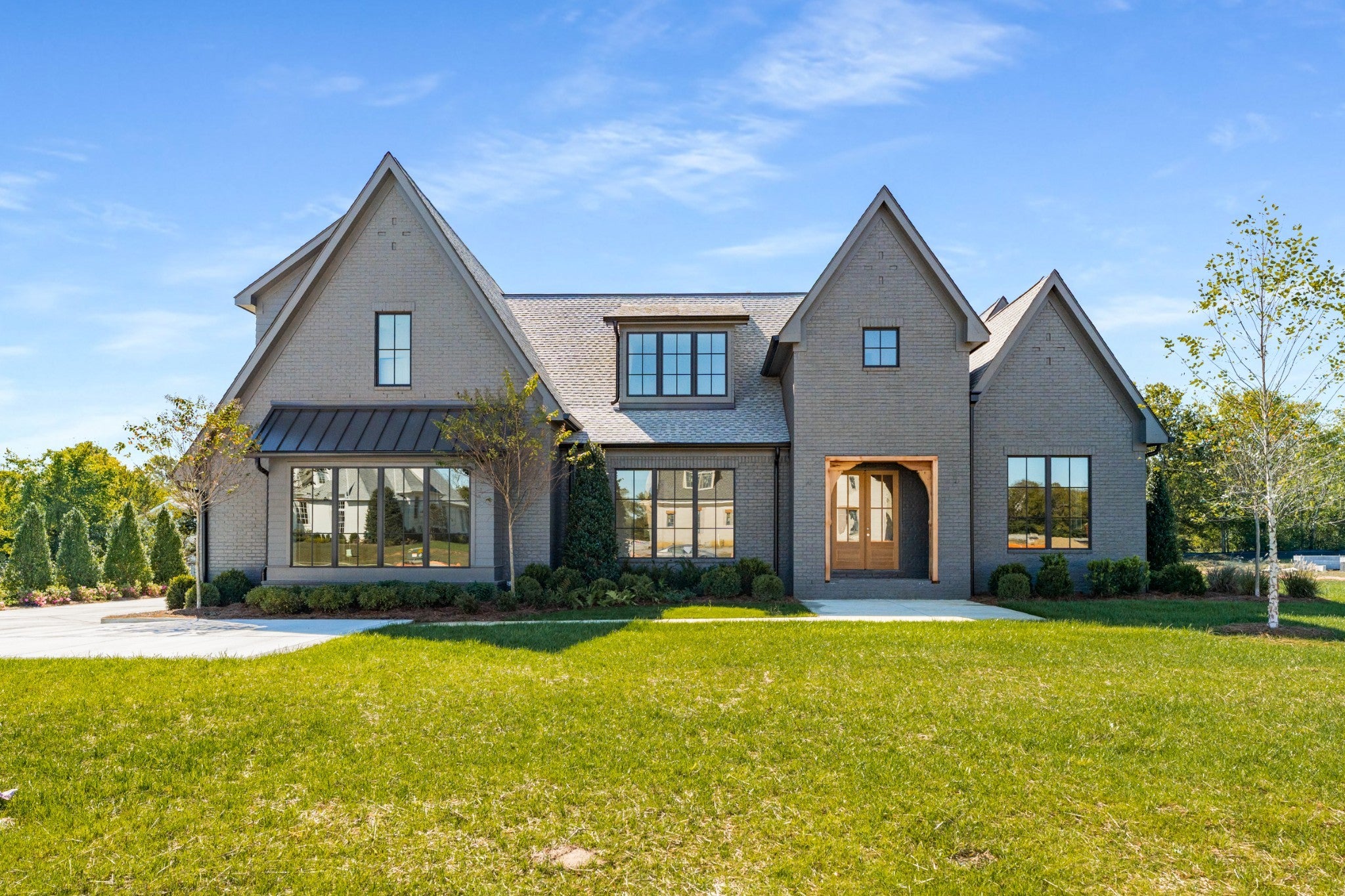 5-bed listing at 6033 Frazier Park Ln, Brentwood