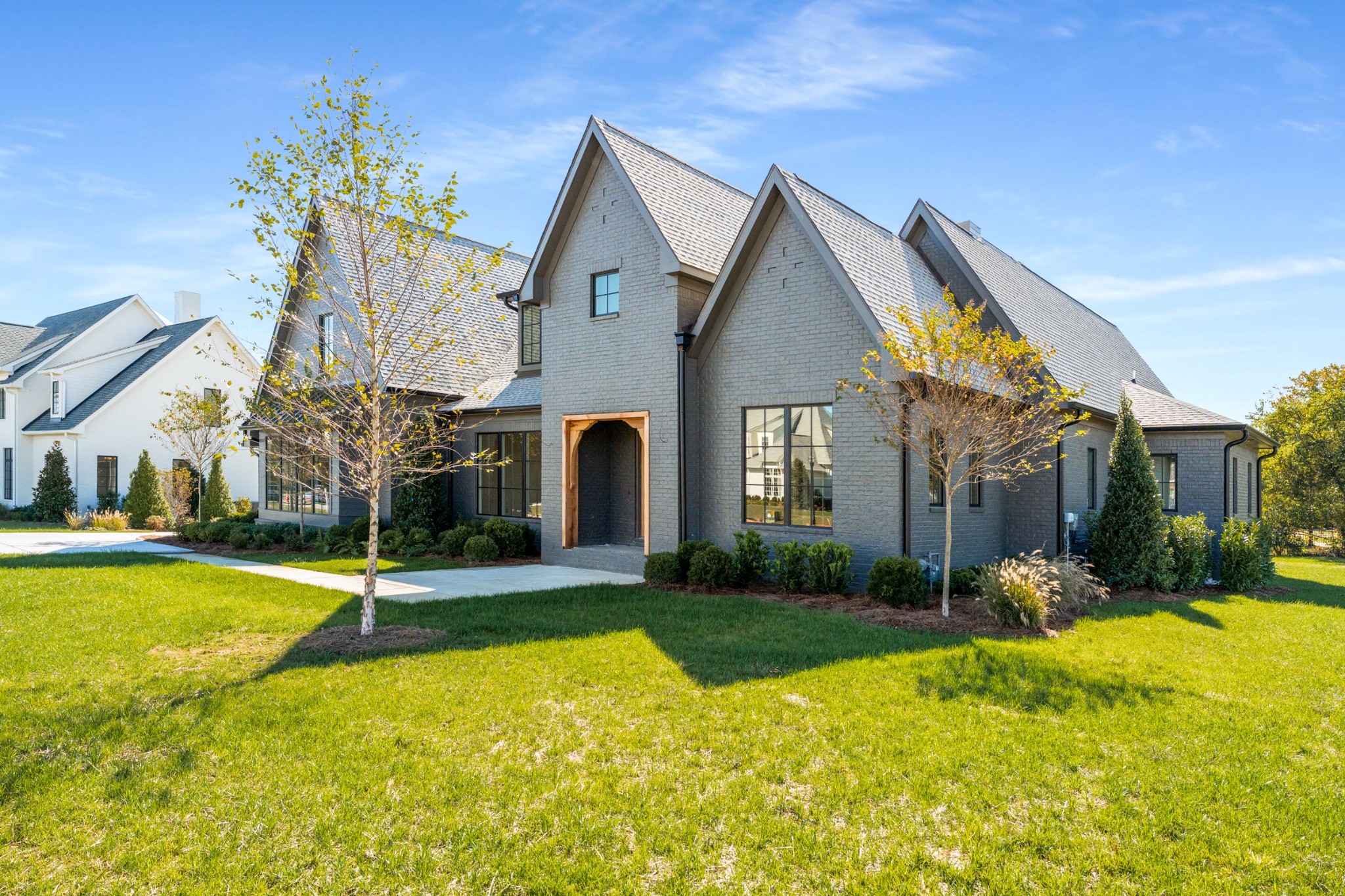 6033 Frazier Park Ln