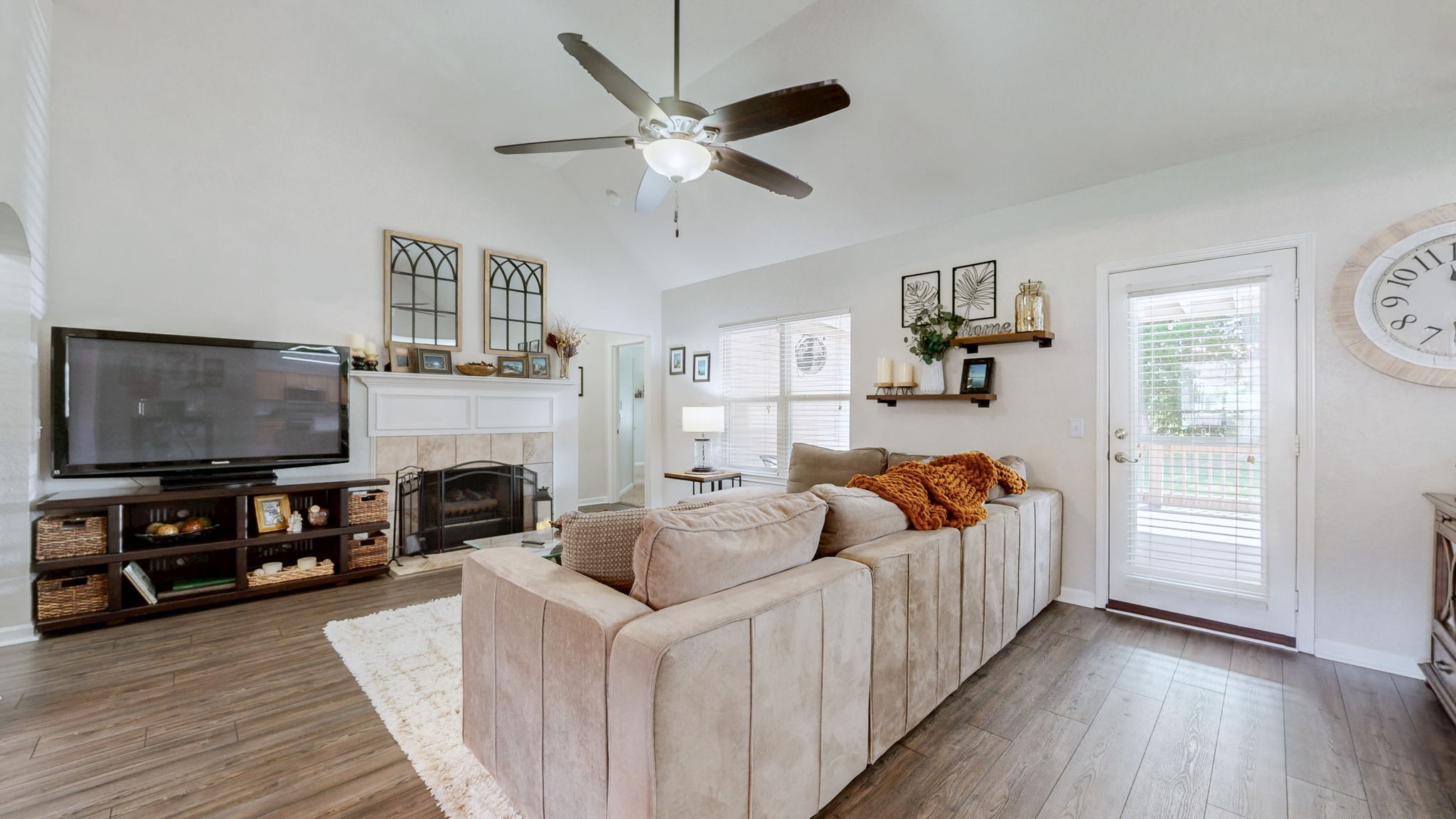 424 Foster Dr