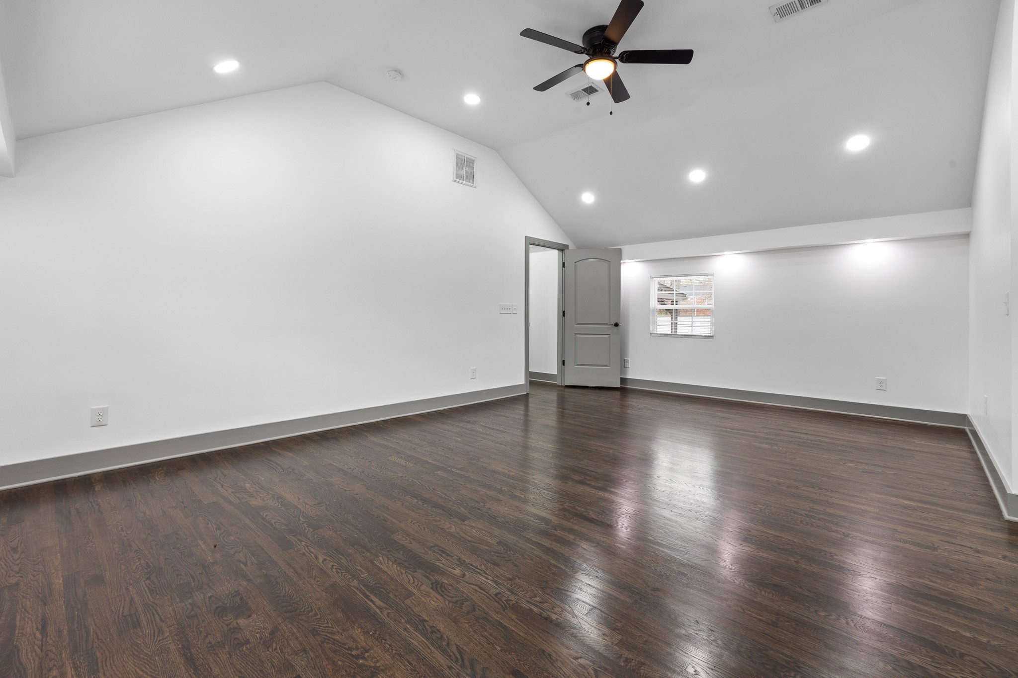 502 Charles Dr