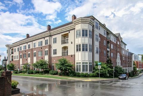 Photo of 4120 Ridgefield Dr #200, Nashville, TN 37205 (MLS # 3165331)