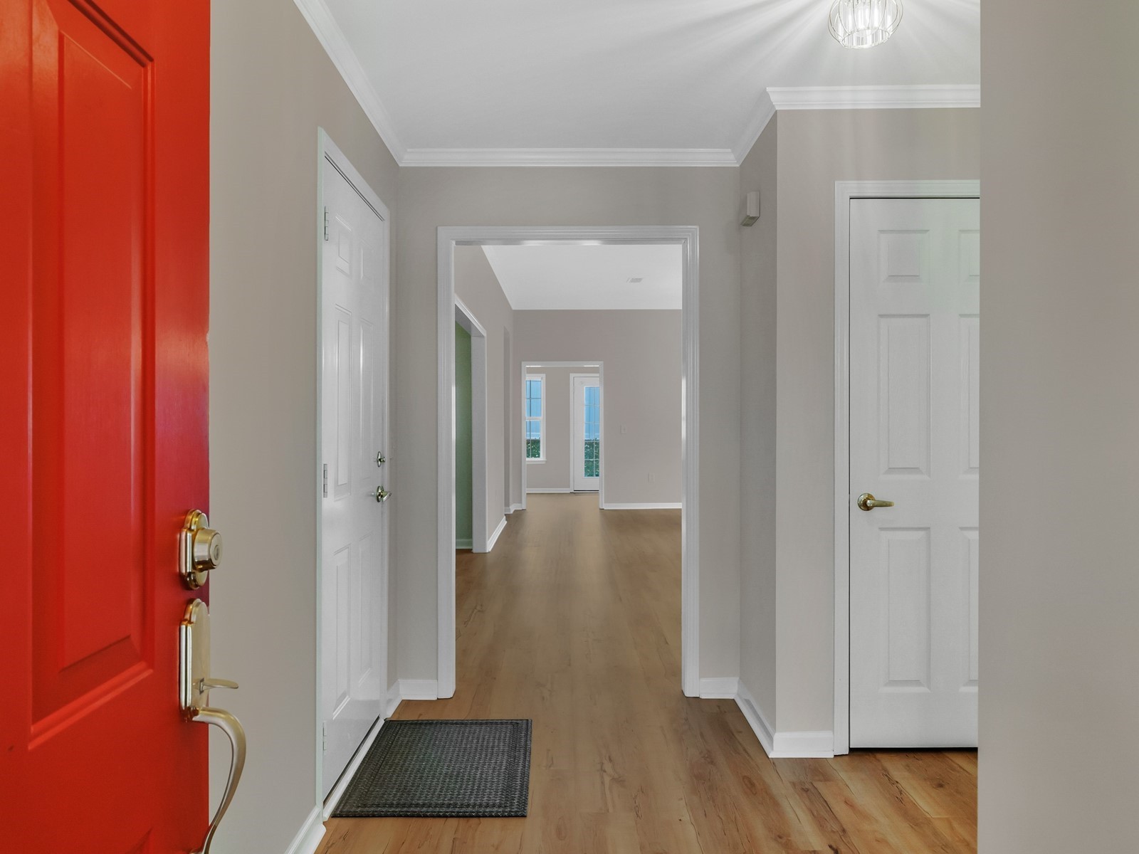 702 Forest Glen Circle