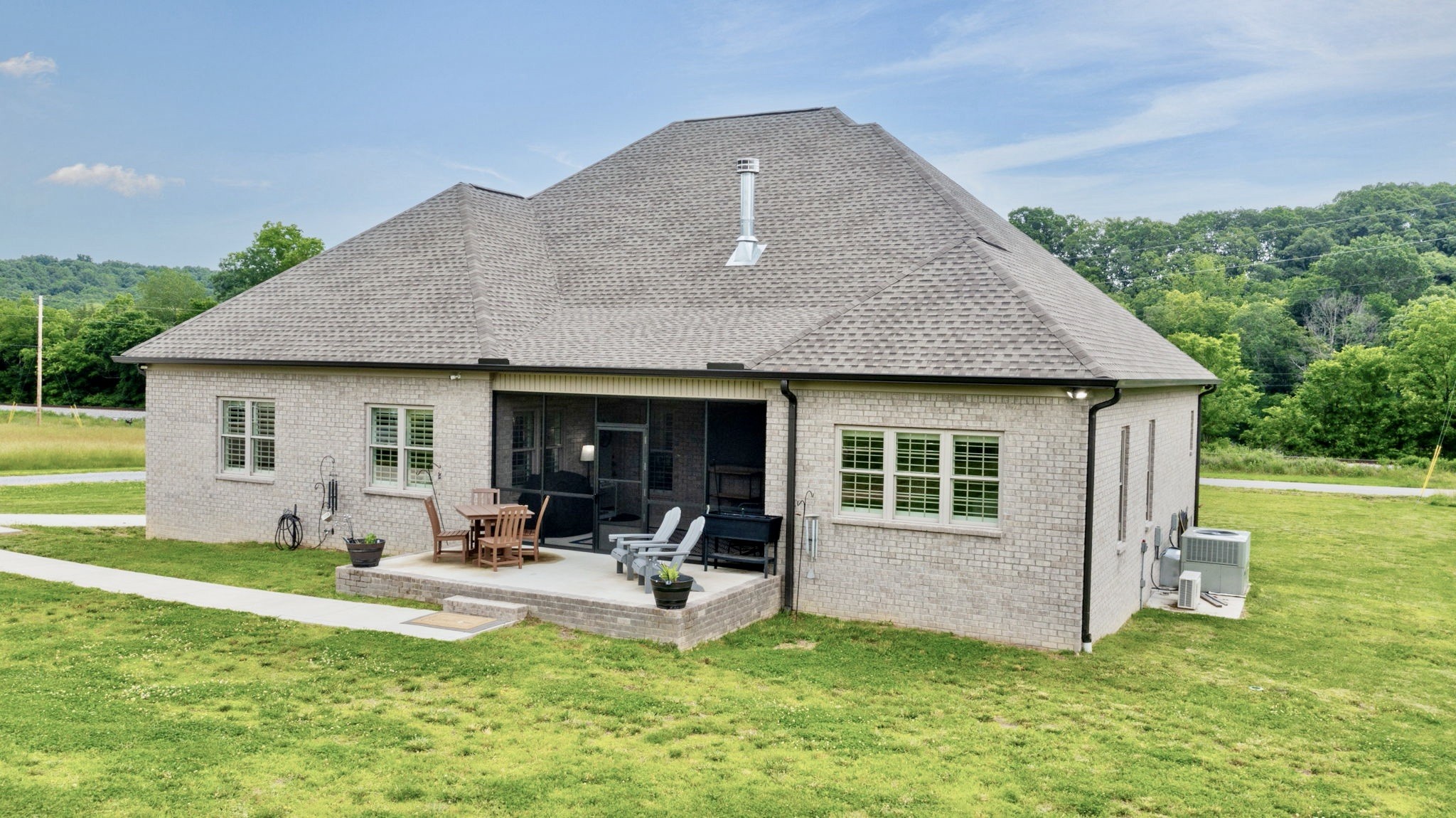 1742 Old Gallatin Rd