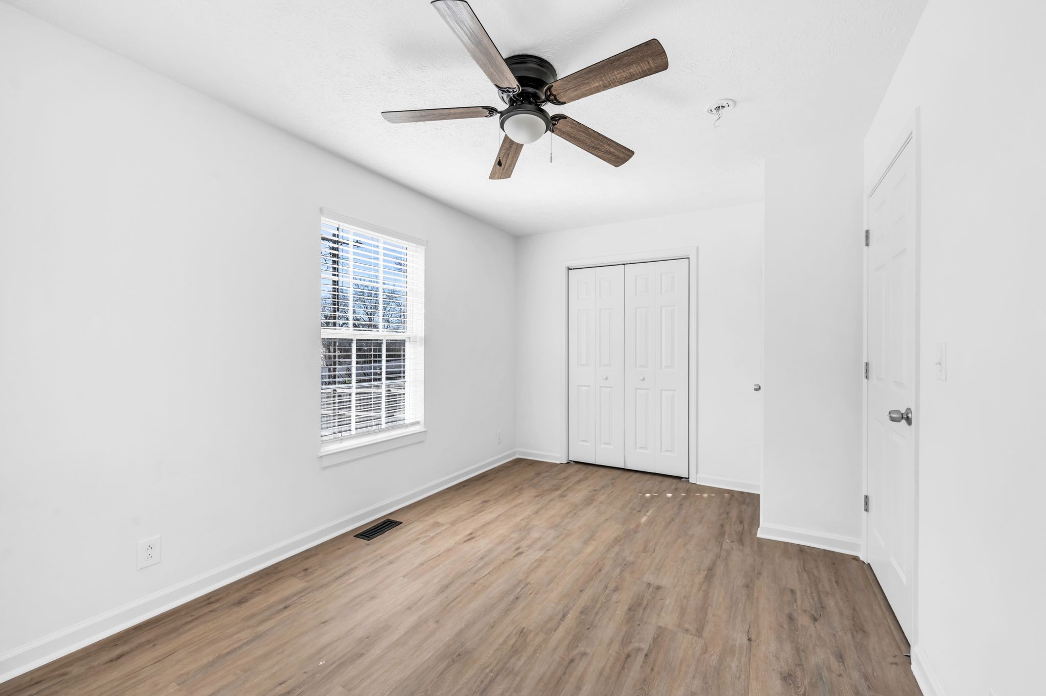 Nashville, Tennessee 37208, United States, 3 Bedrooms Bedrooms, ,2 BathroomsBathrooms,Residential,Active,8214