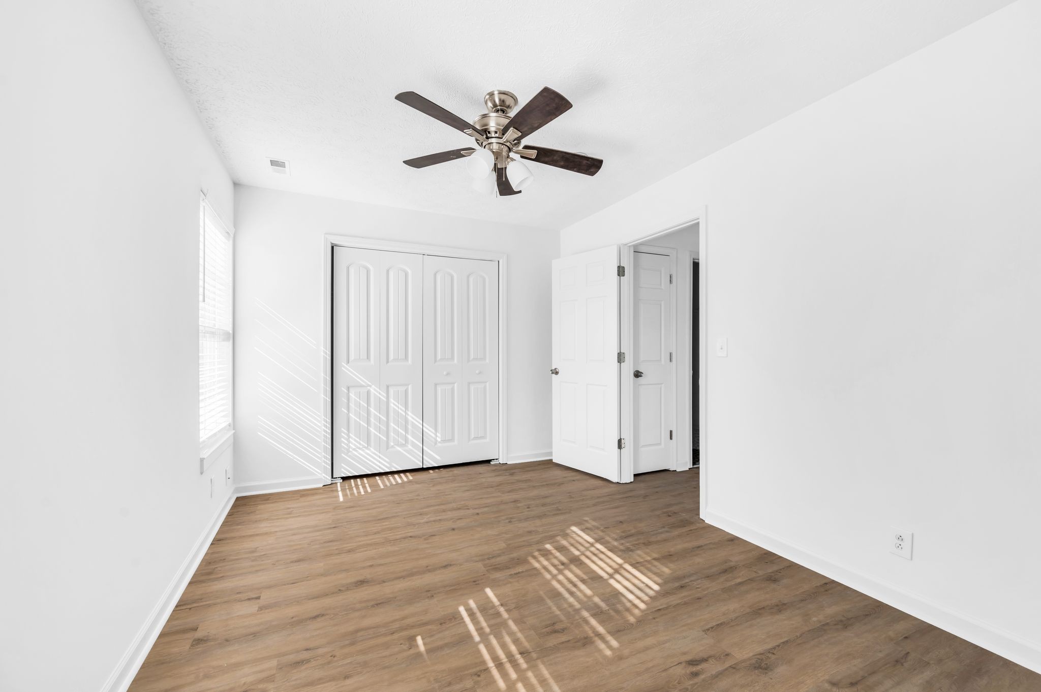 Nashville, Tennessee 37208, United States, 3 Bedrooms Bedrooms, ,2 BathroomsBathrooms,Residential,Active,8214