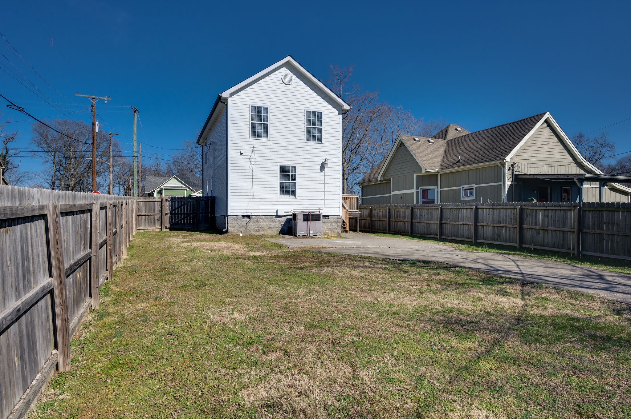 Nashville, Tennessee 37208, United States, 3 Bedrooms Bedrooms, ,2 BathroomsBathrooms,Residential,Active,8214