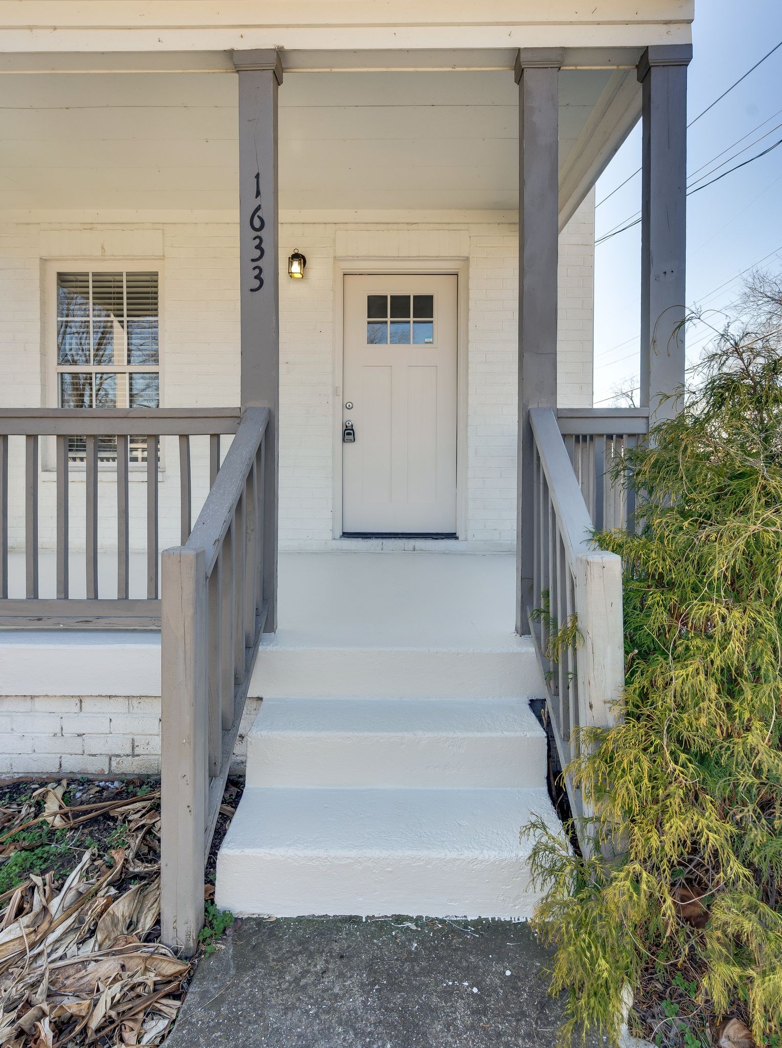 Nashville, Tennessee 37208, United States, 3 Bedrooms Bedrooms, ,2 BathroomsBathrooms,Residential,Active,8214