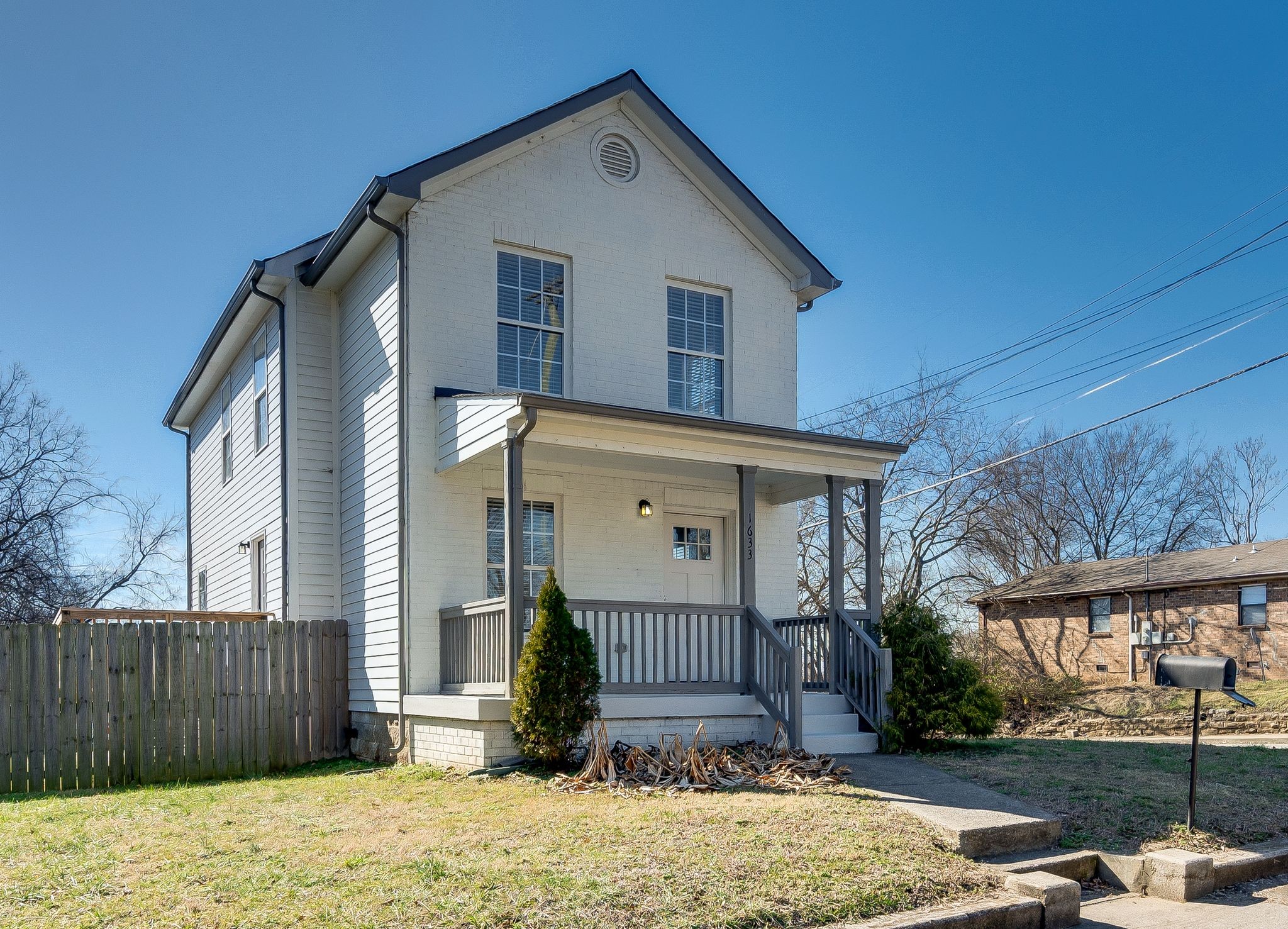 Nashville, Tennessee 37208, United States, 3 Bedrooms Bedrooms, ,2 BathroomsBathrooms,Residential,Active,8214