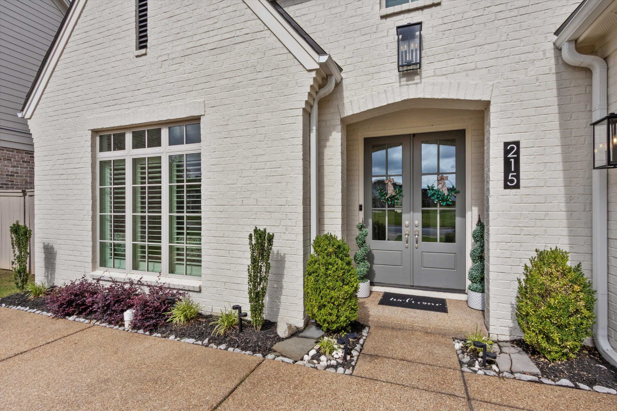 215 PIERPONT CT