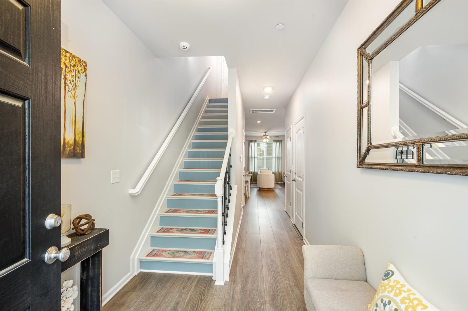 414 Manor Row