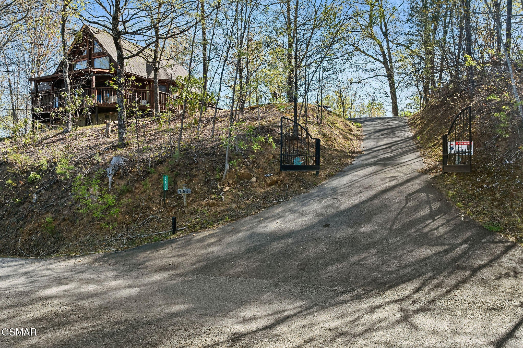 3208 Emerald Springs Loop