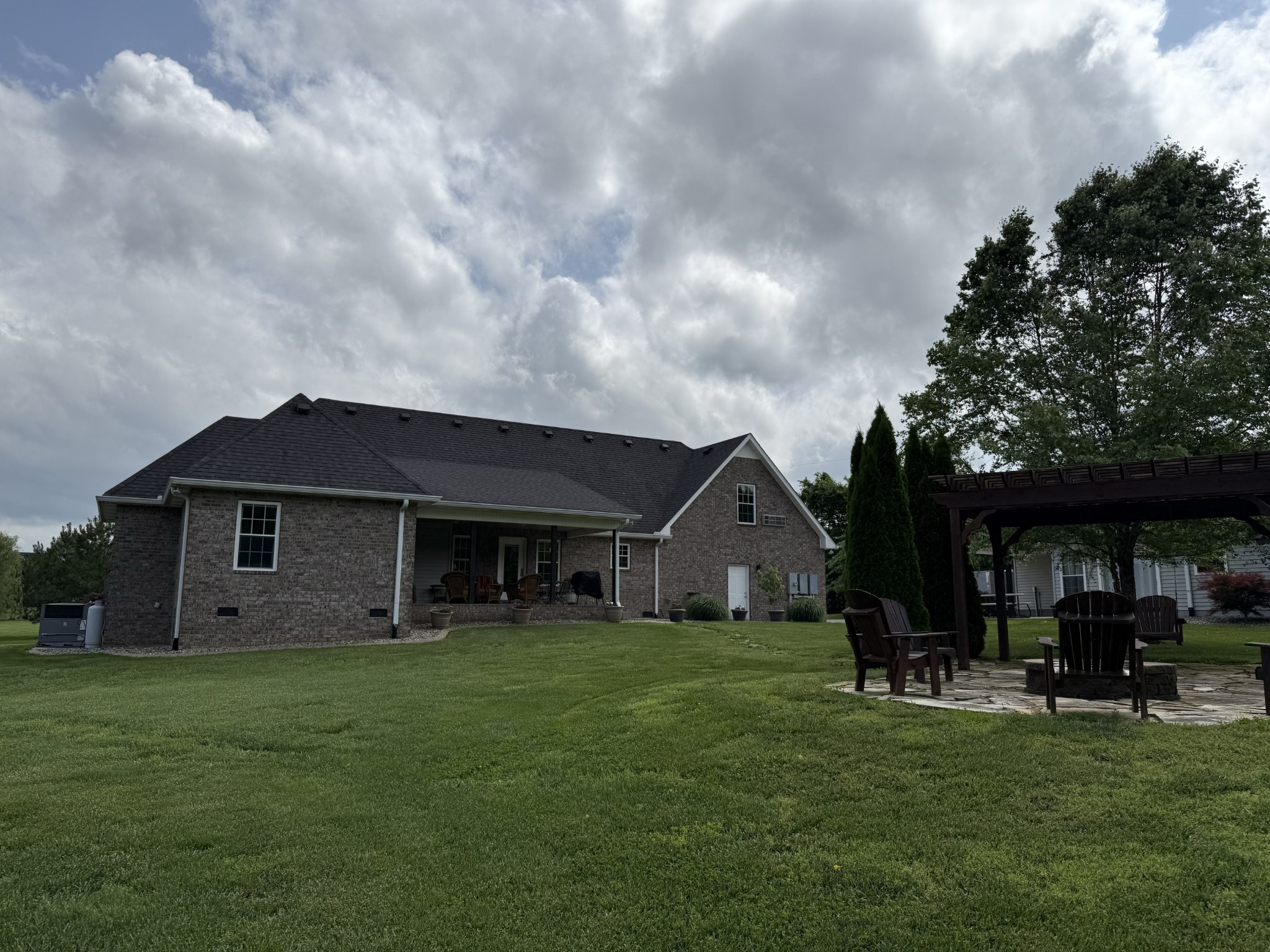 334 N Centerpoint Rd
