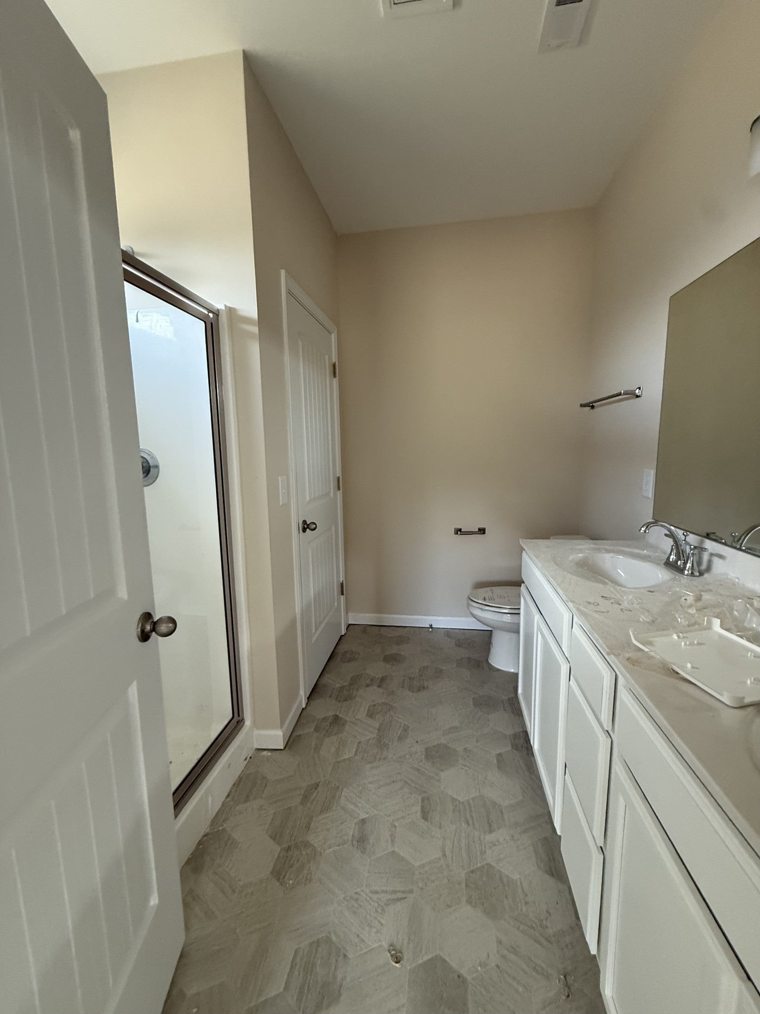 734 Creekbend Ln