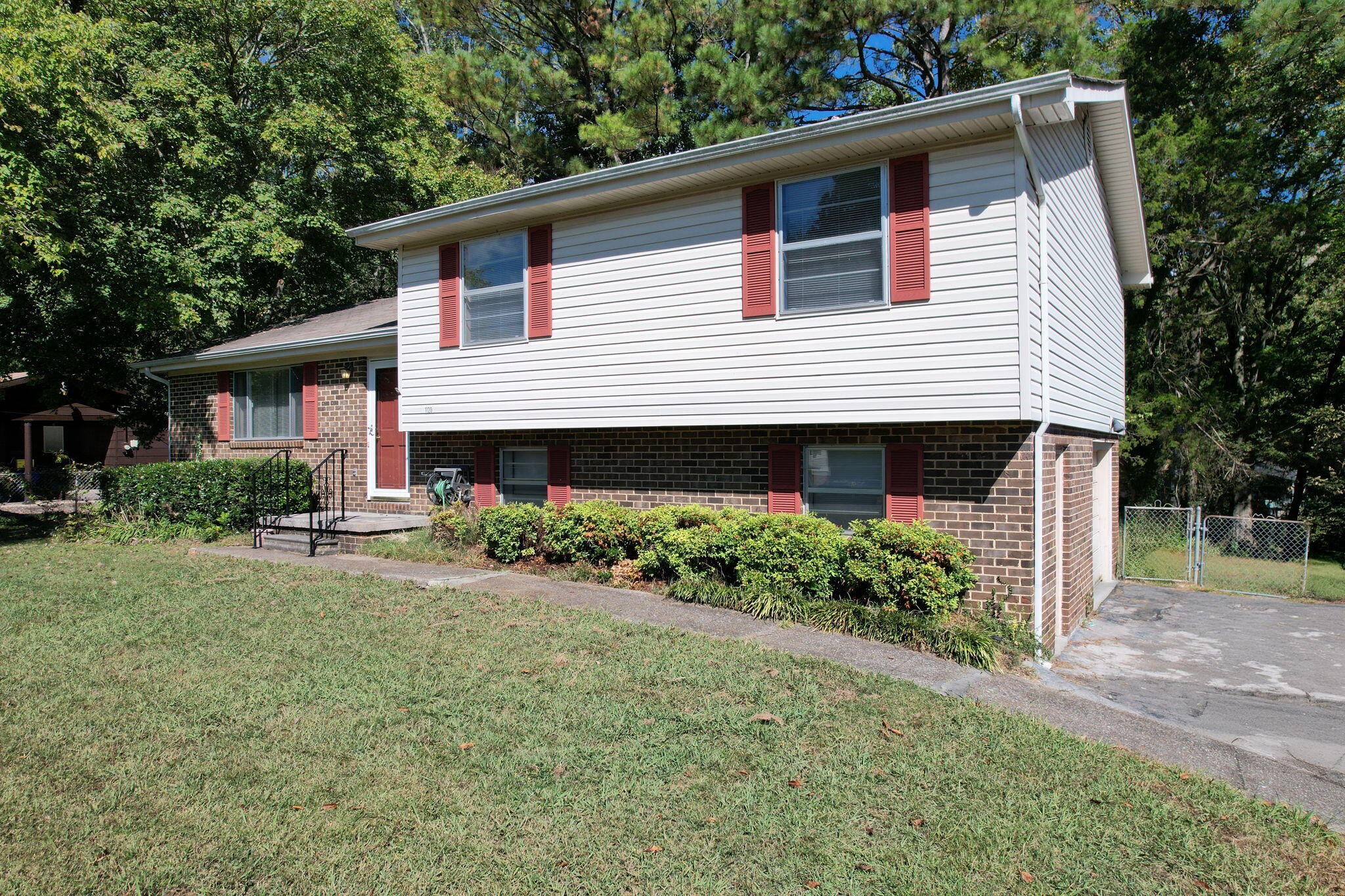1120 Eldredge Circle NW