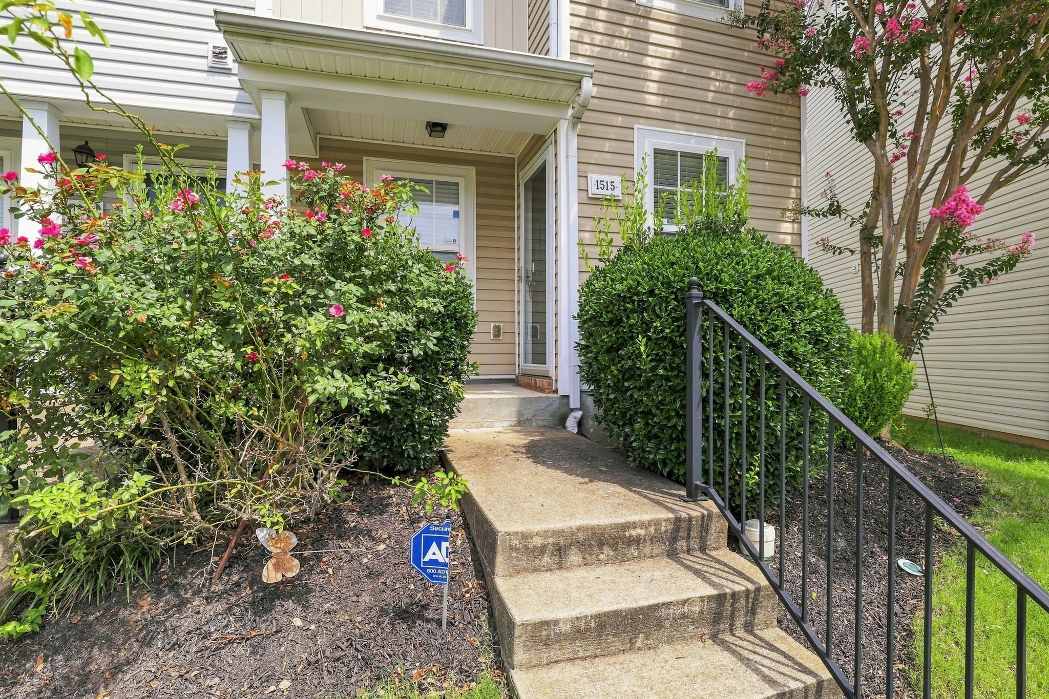 1515 Sprucedale Dr
