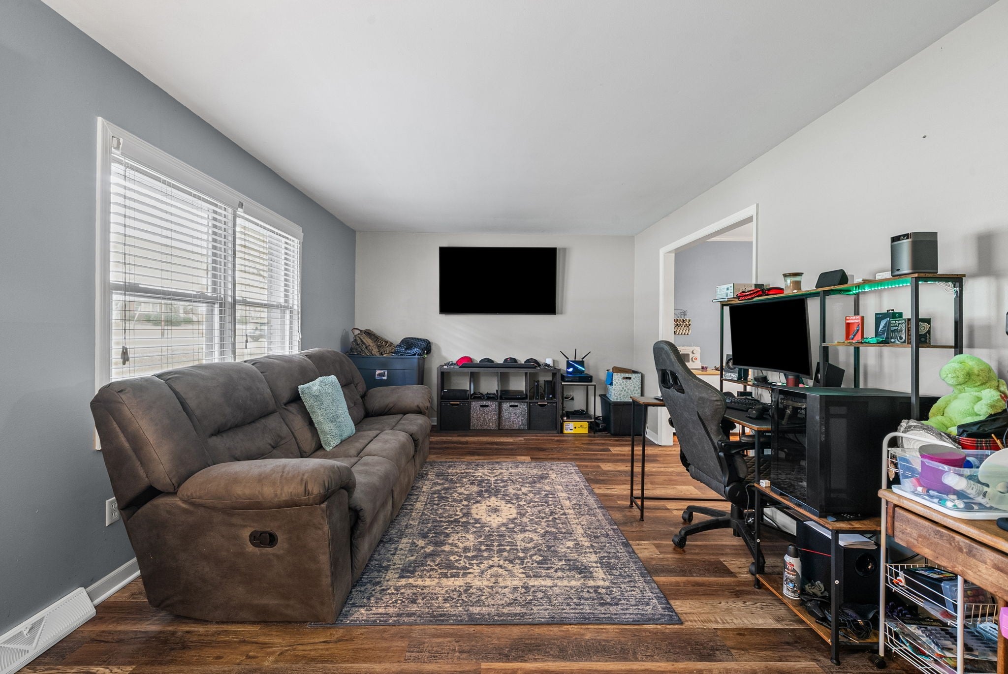 133 Windsor Dr
