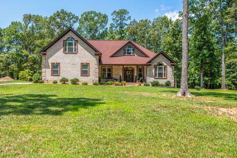 8543 Fairview Rd Bon Aqua TN 37025