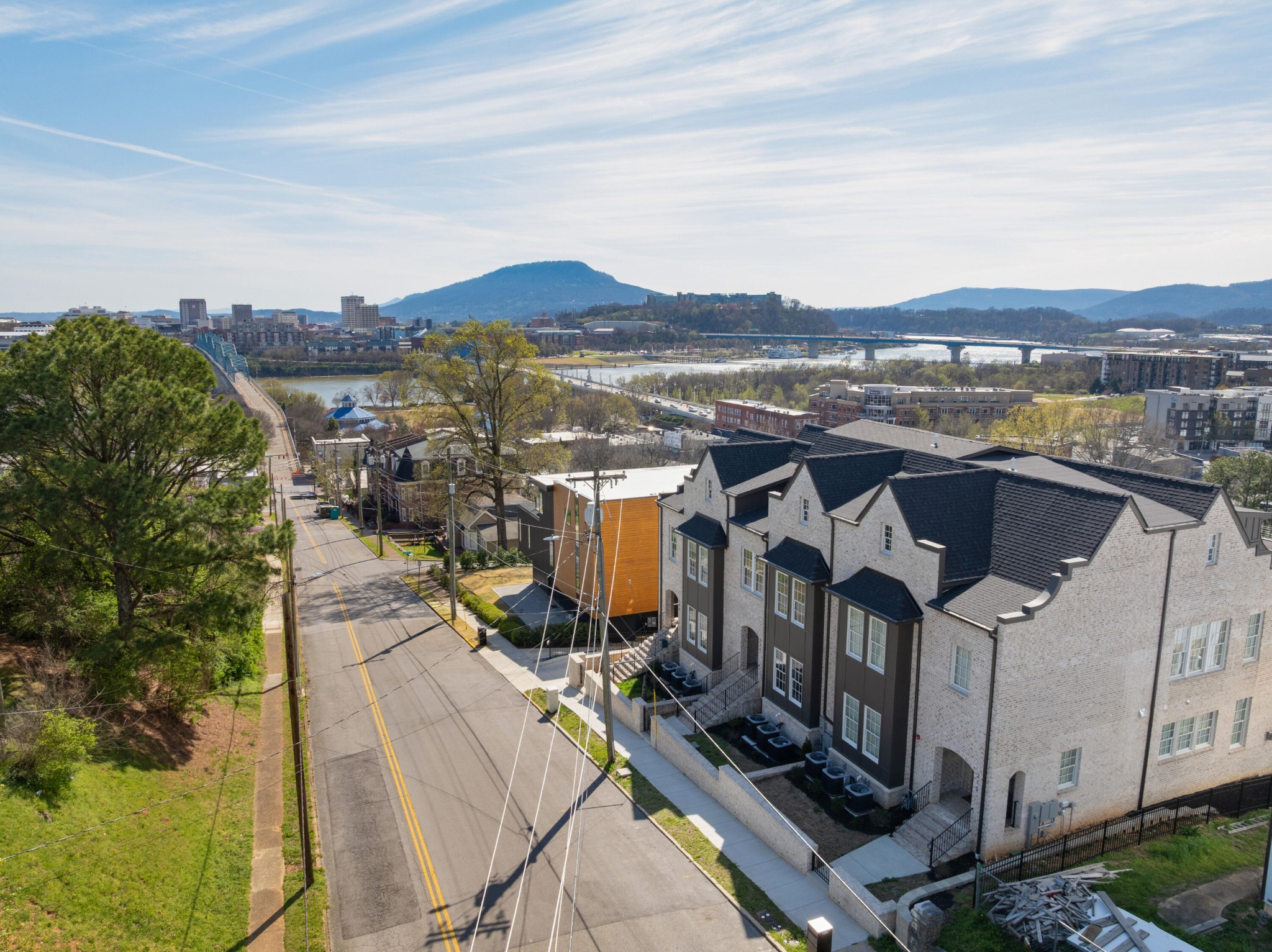 211 Forest Avenue