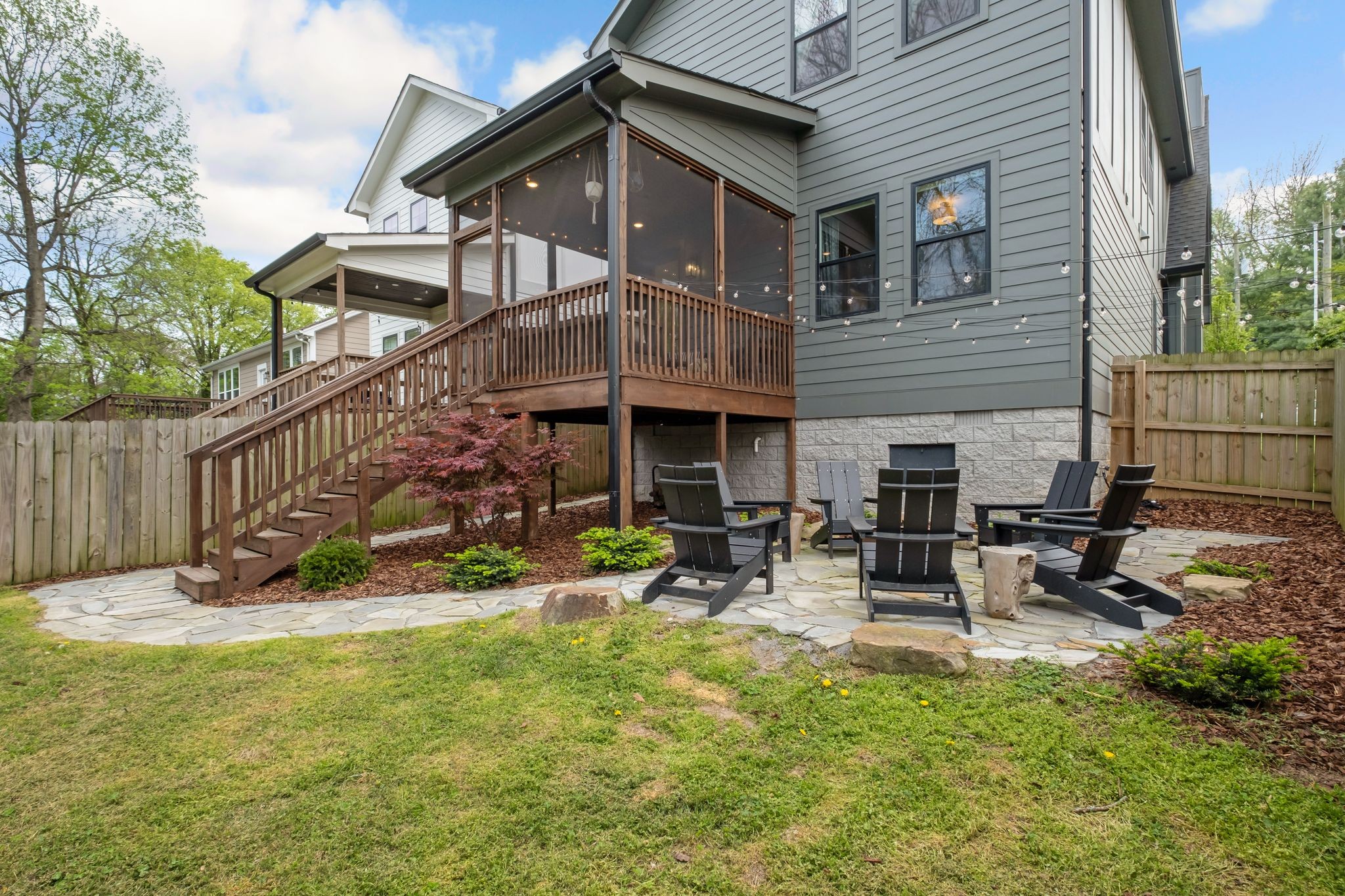 Nashville, Tennessee 37216, United States, 4 Bedrooms Bedrooms, ,3 BathroomsBathrooms,Residential,Pending,117004