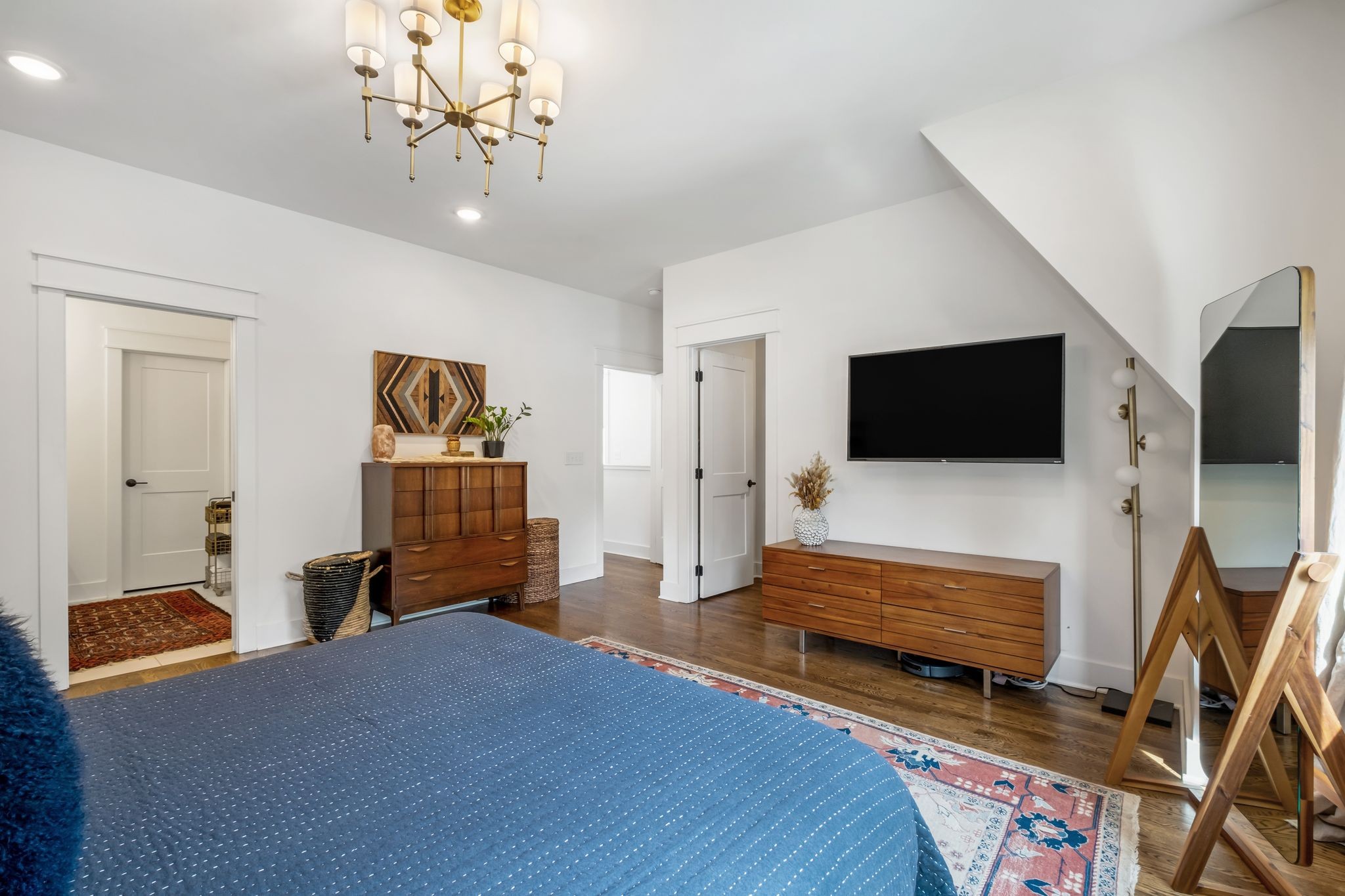 Nashville, Tennessee 37216, United States, 4 Bedrooms Bedrooms, ,3 BathroomsBathrooms,Residential,Pending,117004