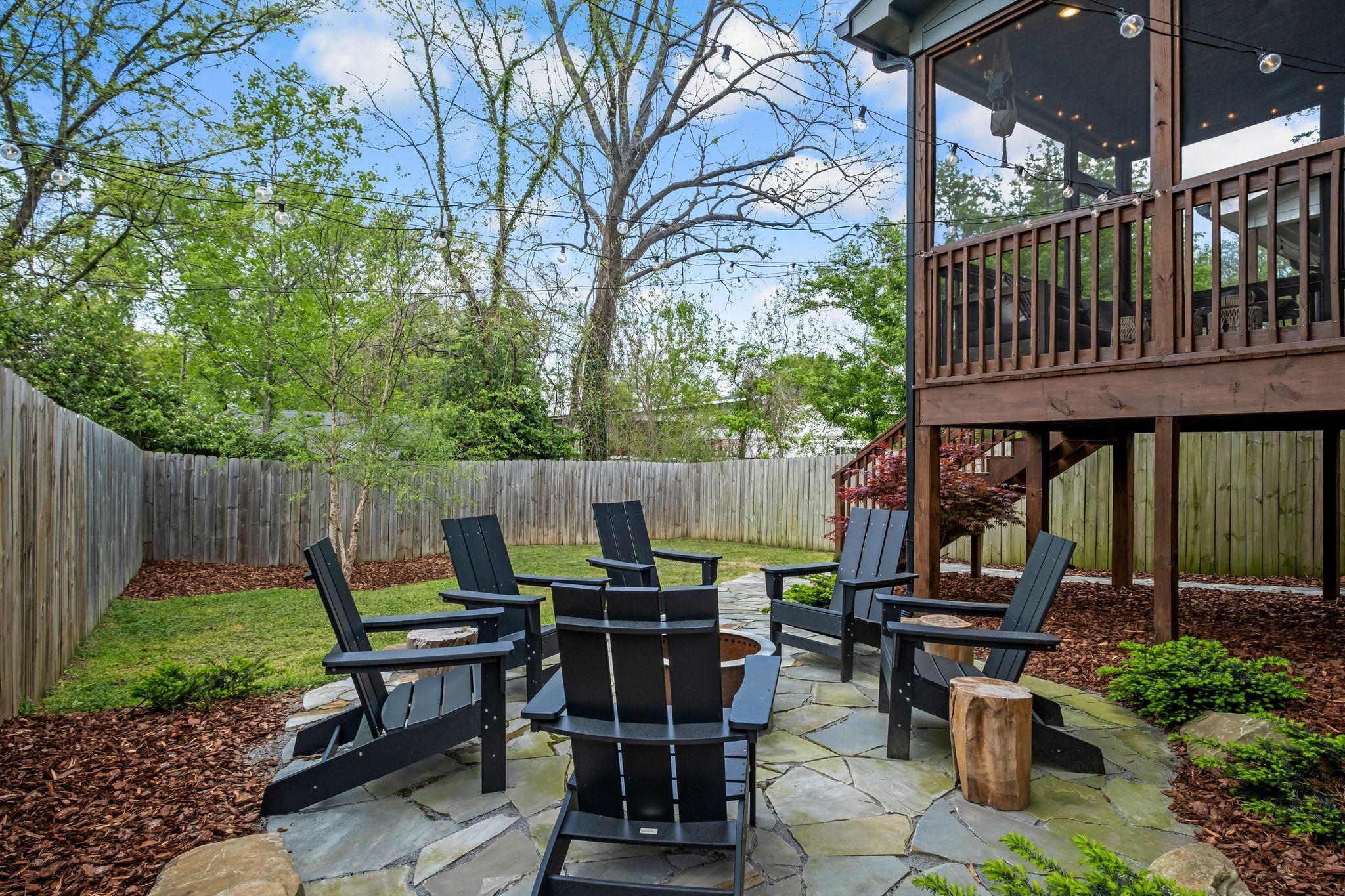 Nashville, Tennessee 37216, United States, 4 Bedrooms Bedrooms, ,3 BathroomsBathrooms,Residential,Pending,117004