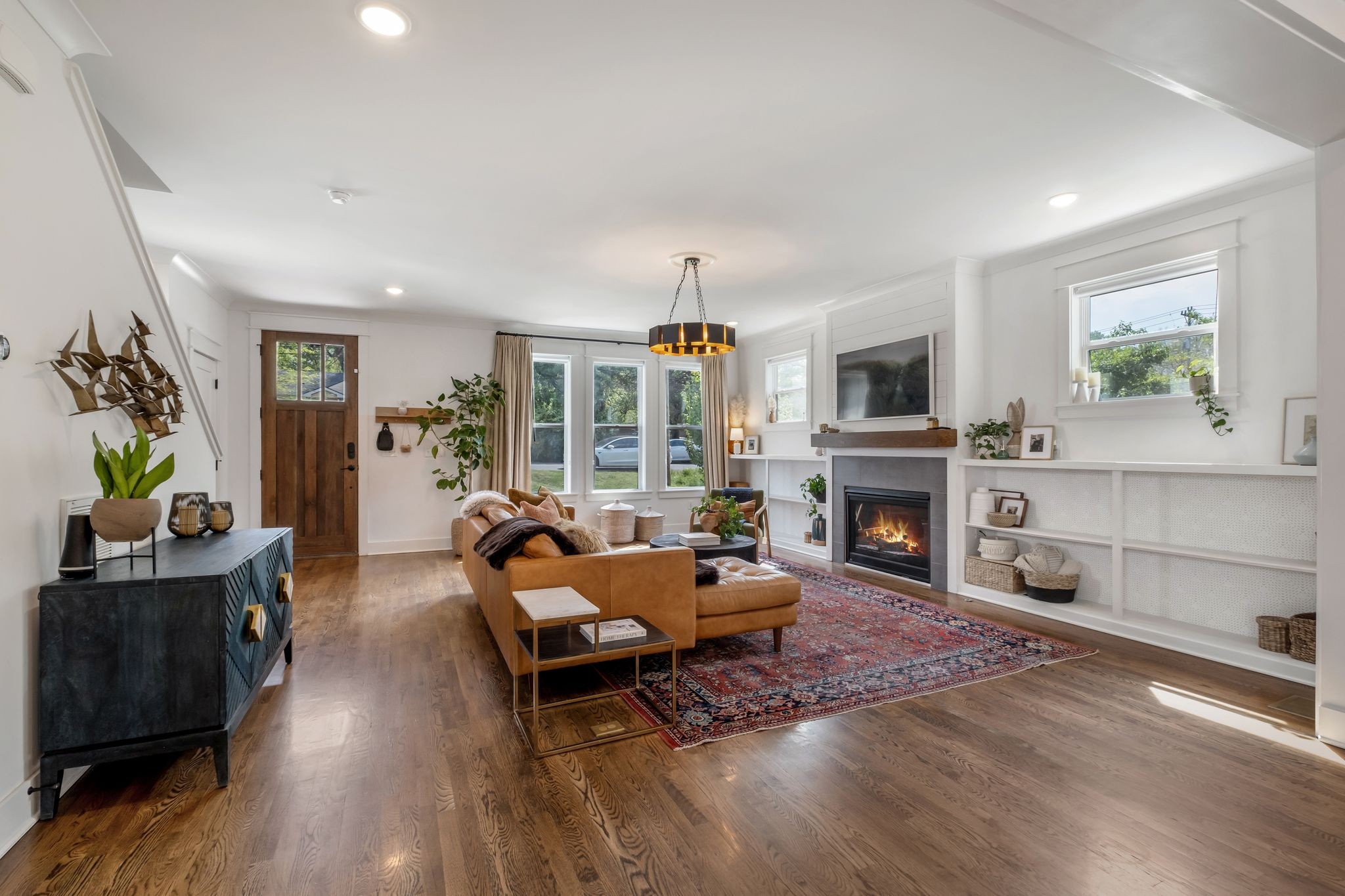 Nashville, Tennessee 37216, United States, 4 Bedrooms Bedrooms, ,3 BathroomsBathrooms,Residential,Pending,117004